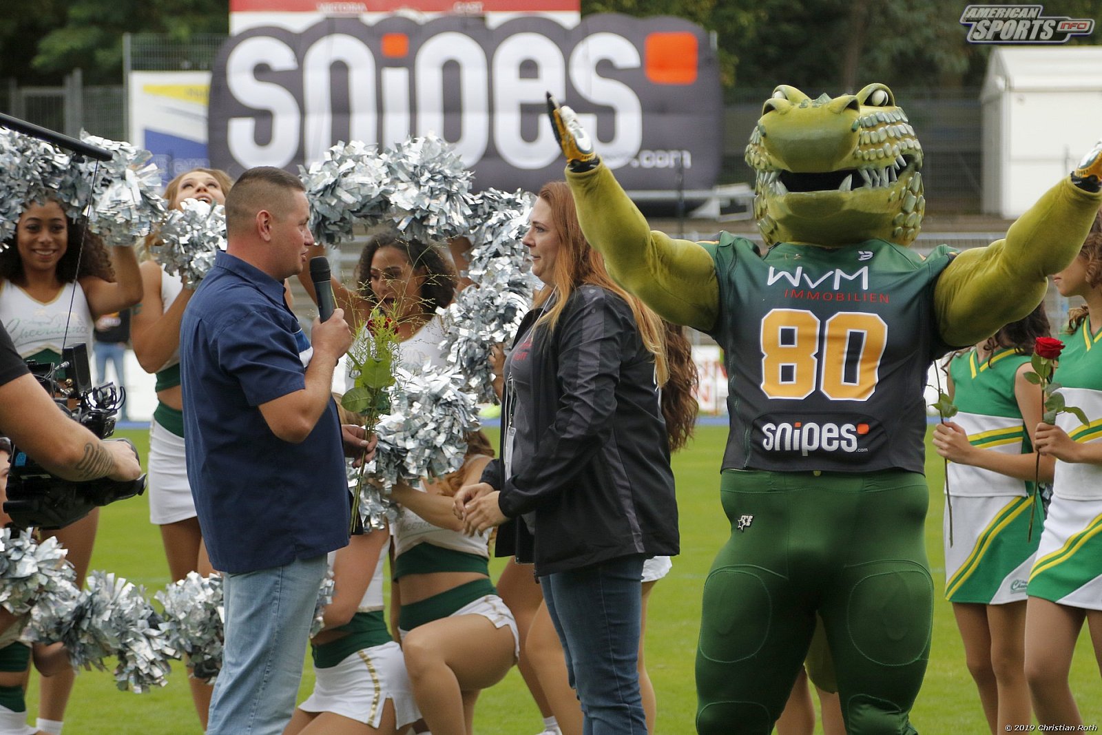 Die Cologne Cheerdance Cheerleader beim Heimspiel gegen die Potsdam Royals am 01.09.2019