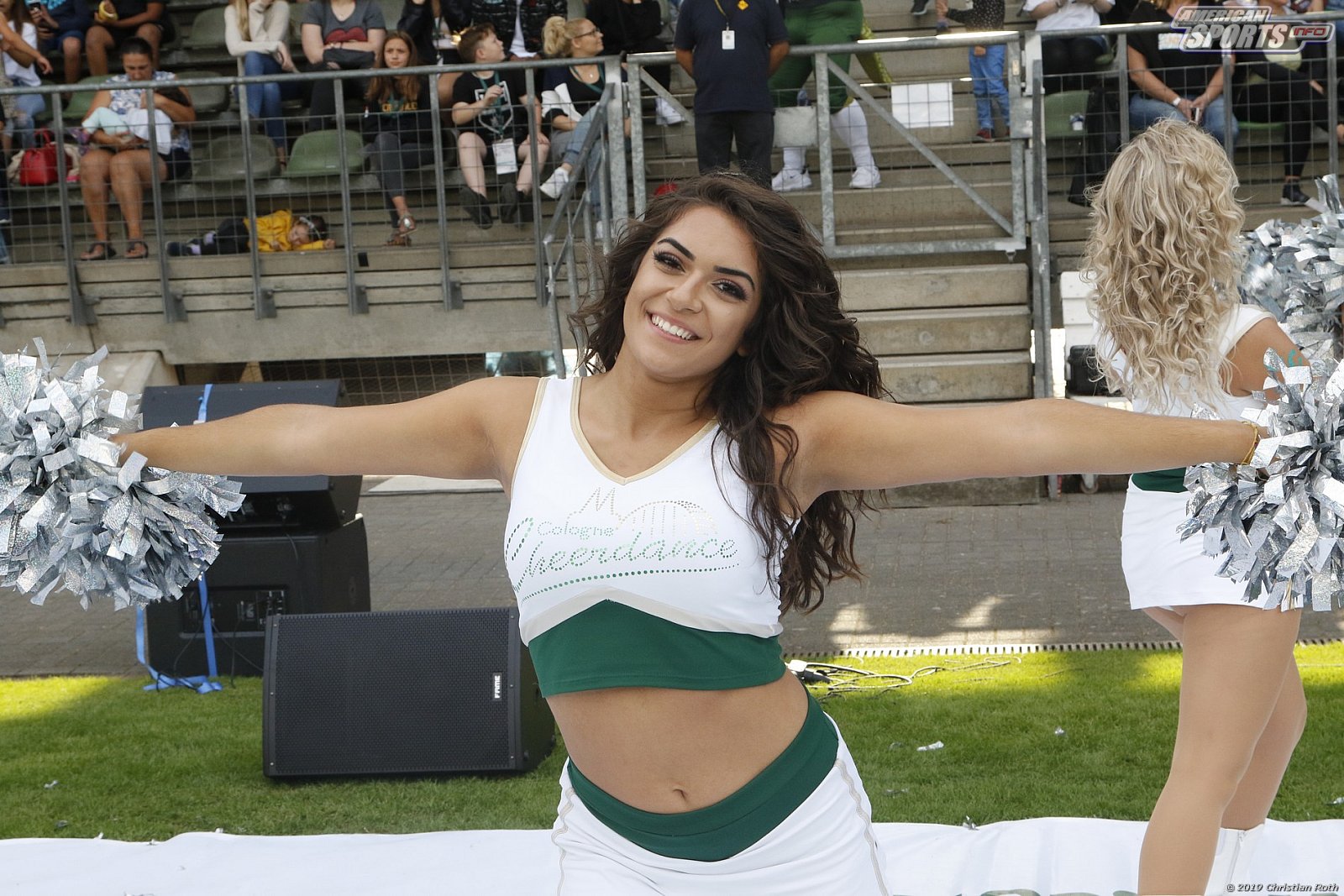 Die Cologne Cheerdance Cheerleader beim Heimspiel gegen die Potsdam Royals am 01.09.2019