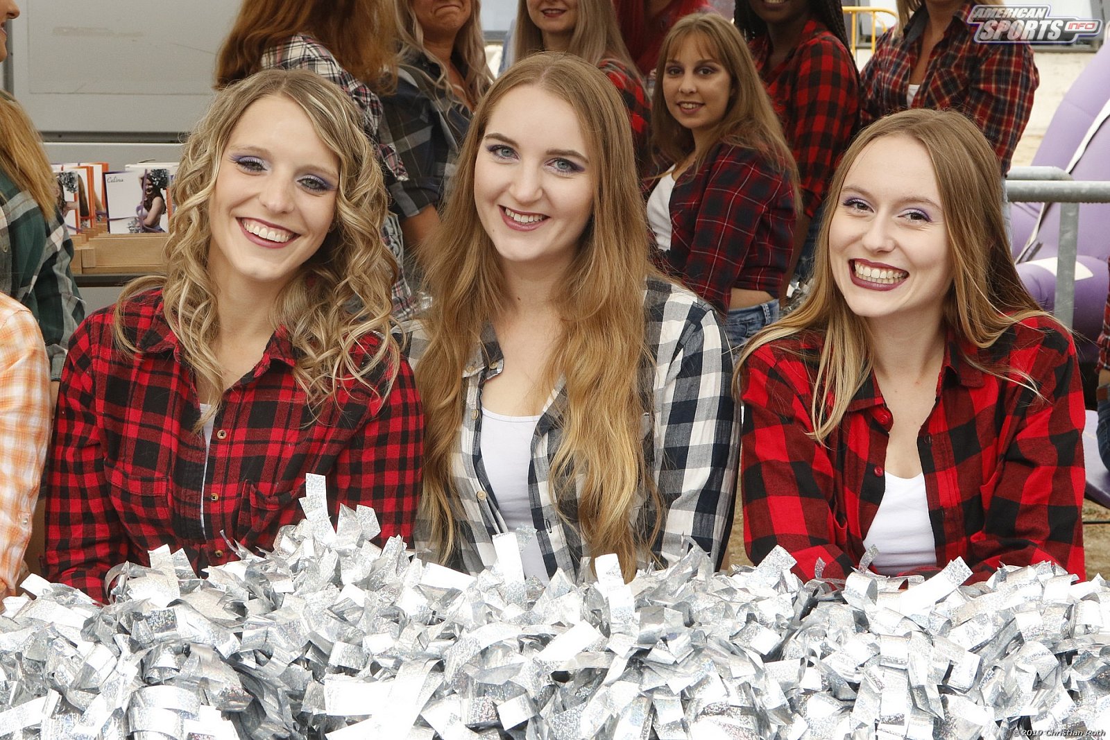 Die Frankfurt Universe Cheerleader beim Heimspiel gegen die Marburg Mercenaries am 07.09.2019