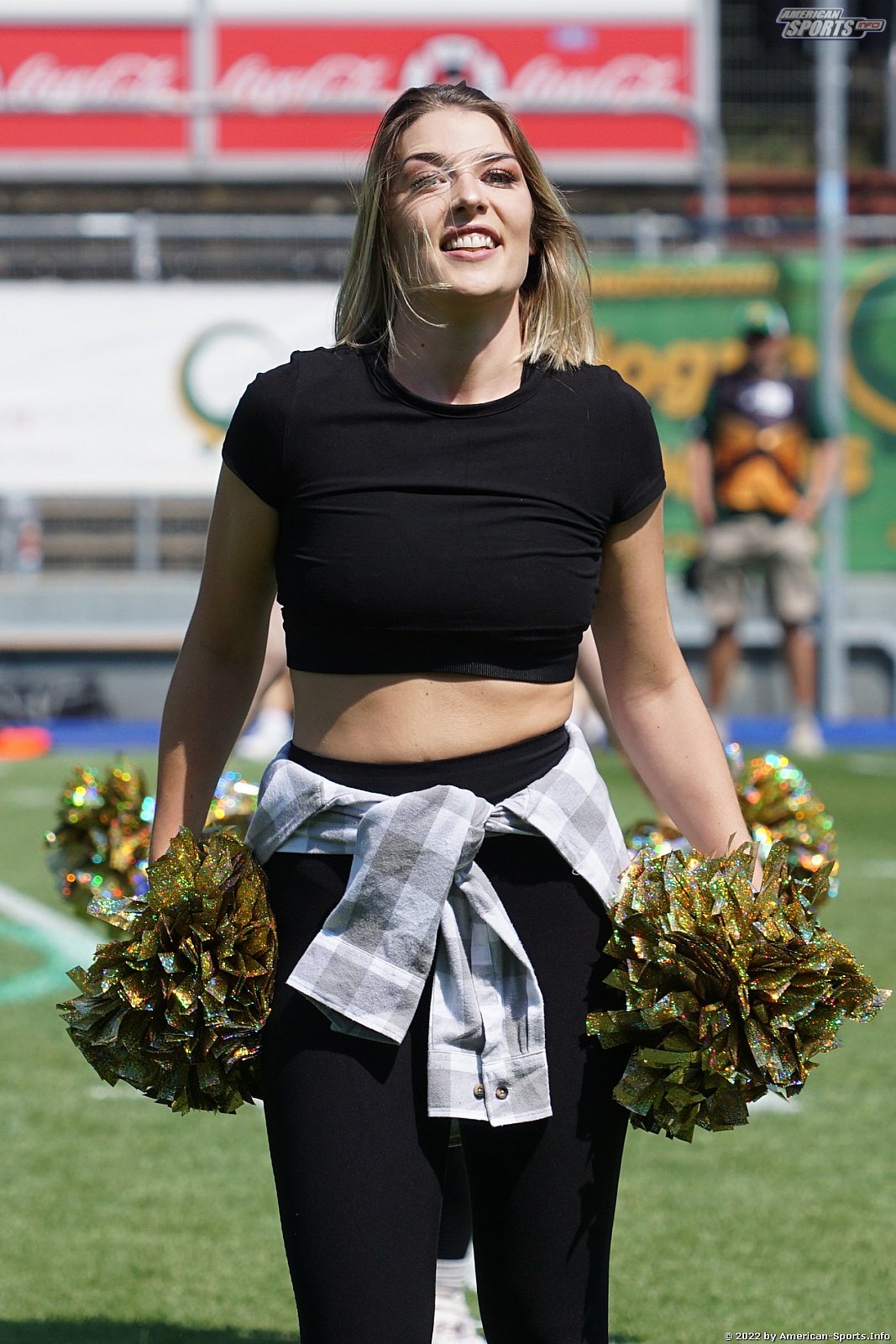 Die Cologne Cheerdance Cheerleader beim Heimspiel gegen die Düsseldorf Panther am 22.05.2022