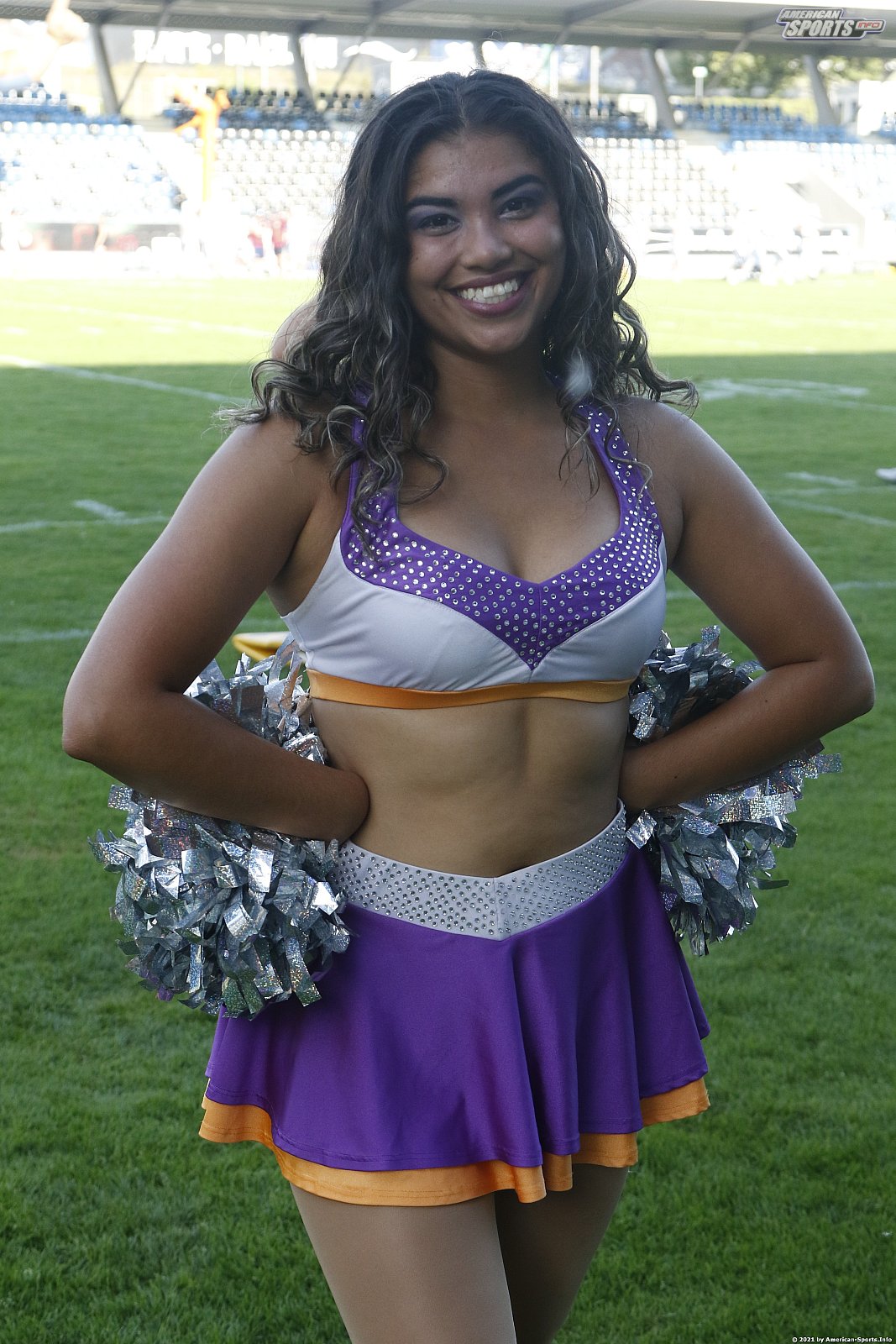 Die Frankfurt Universe Cheerleader beim Heimspiel gegen die Ravensburg Razorbacks 22:64 14.08.2021