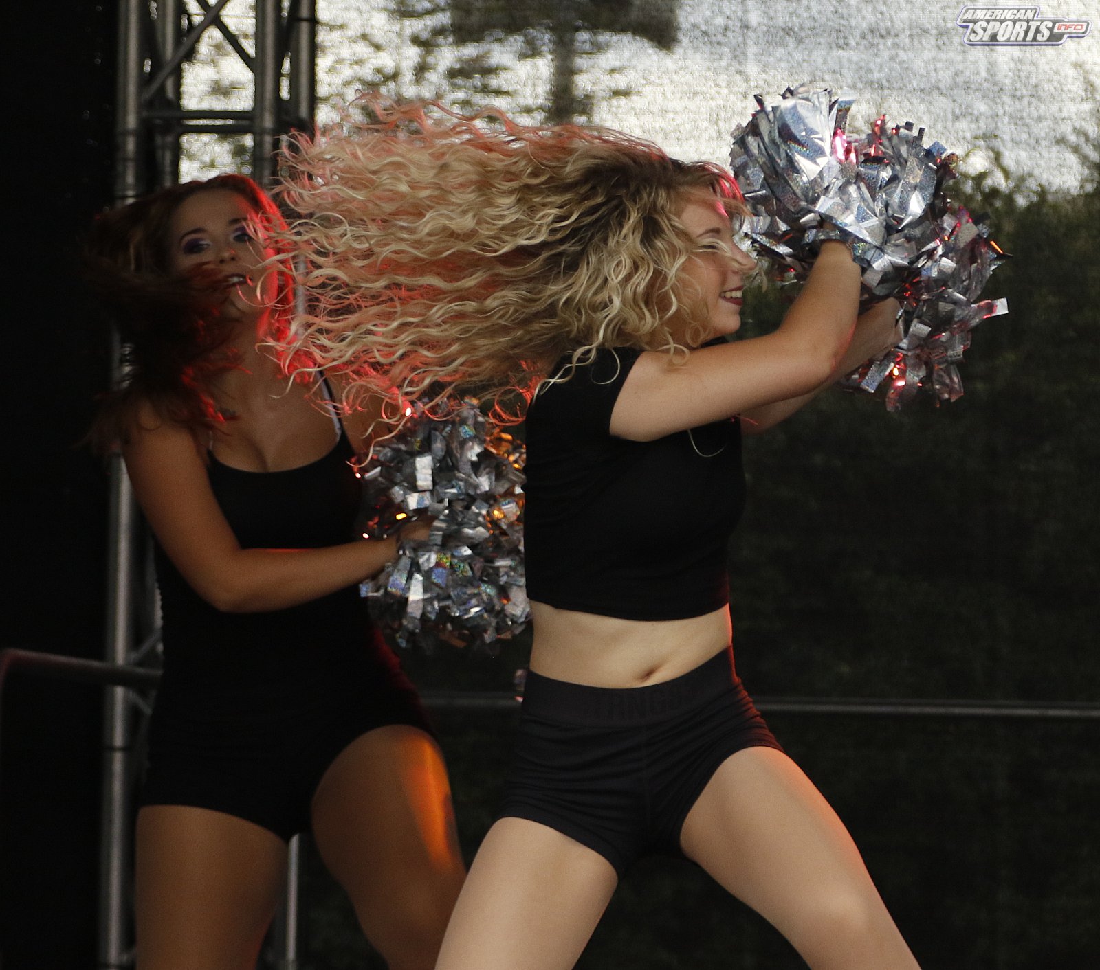 Die Frankfurt Universe Cheerleader beim Heimspiel gegen die Stuttgart Scorpions am 18.08.2019