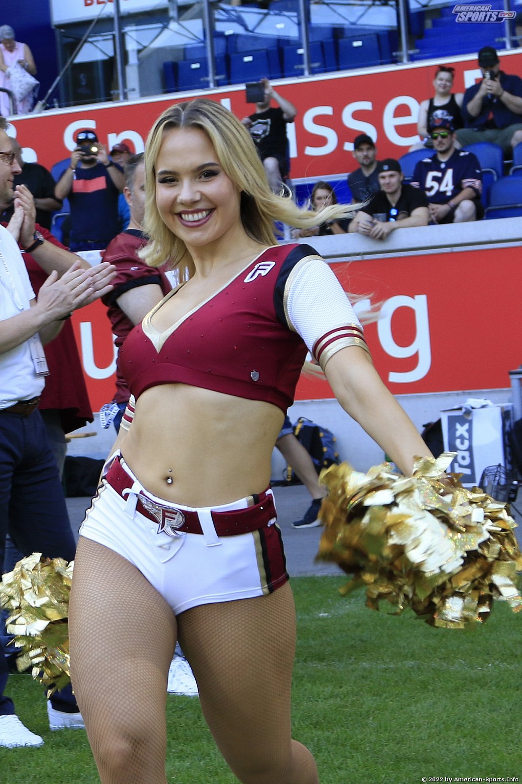 ELF: Die Pyromaniacs Cheerleader beim Heimspiel von Rhein Fire gegen die Hamburg Sea Devils am 25.07.2022