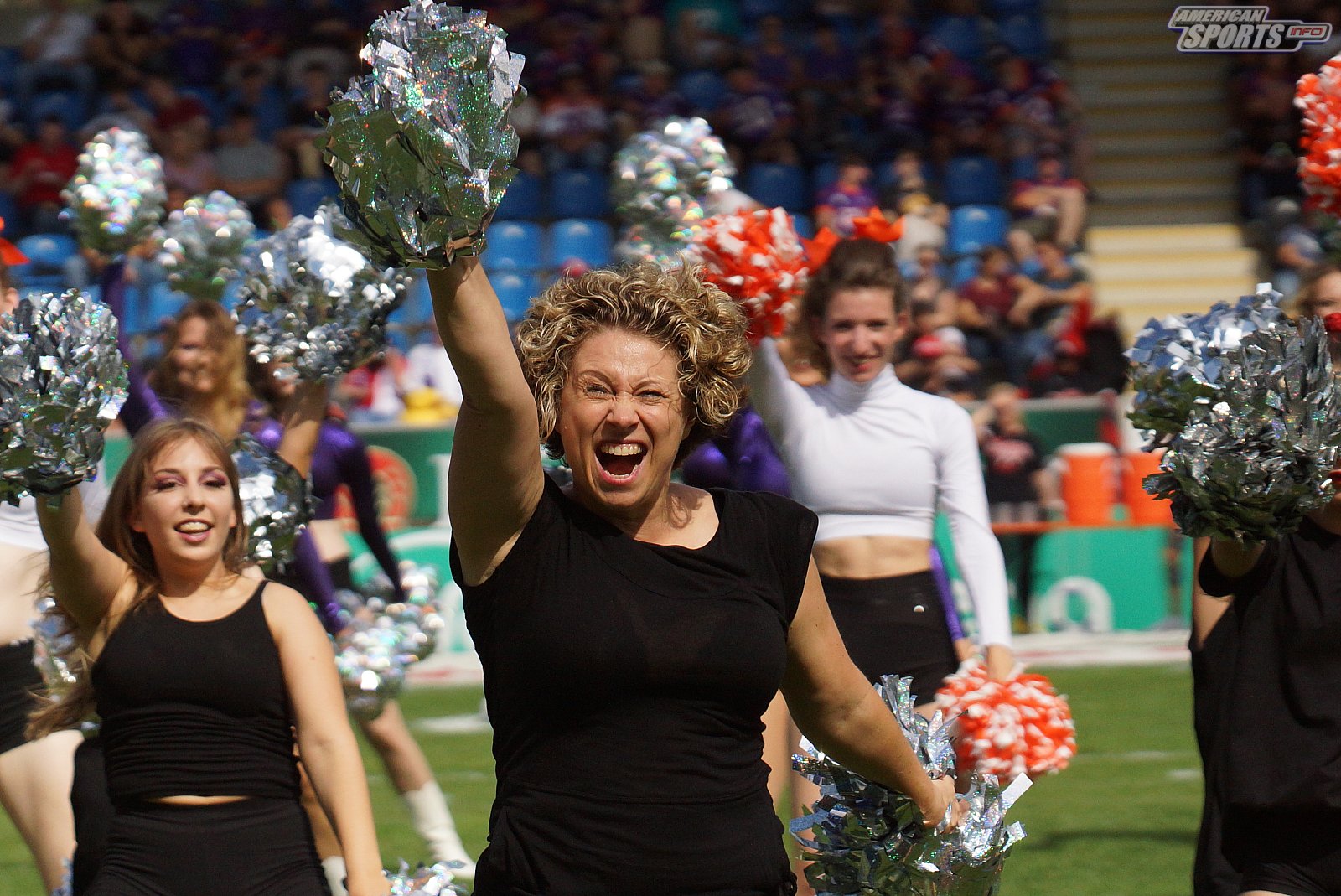 Die Frankfurt Universe Cheerleader beim Heimspiel gegen die Stuttgart Scorpions am 18.08.2019