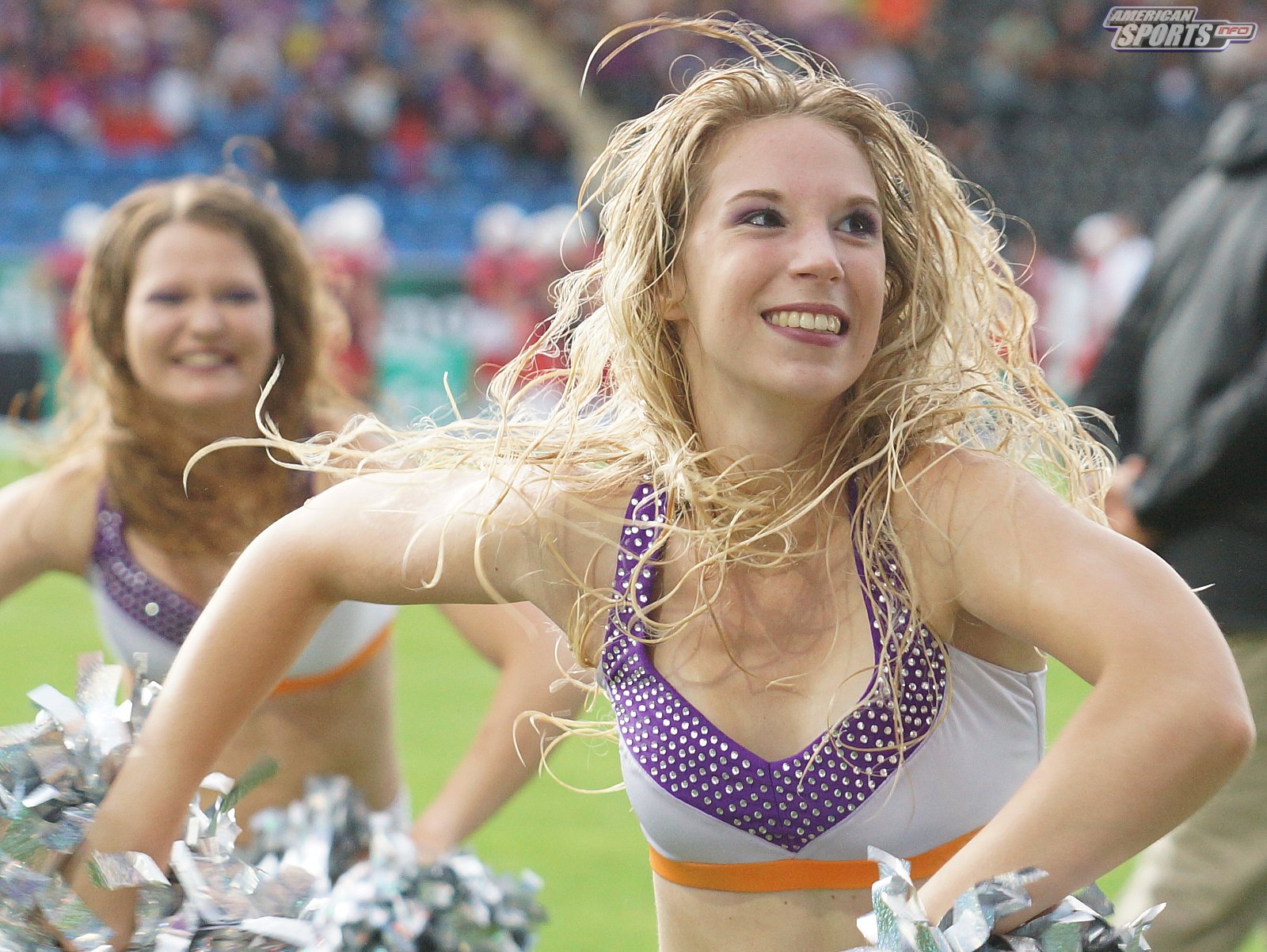 Die Frankfurt Universe Cheerleader beim Heimspiel gegen die Stuttgart Scorpions am 18.08.2019