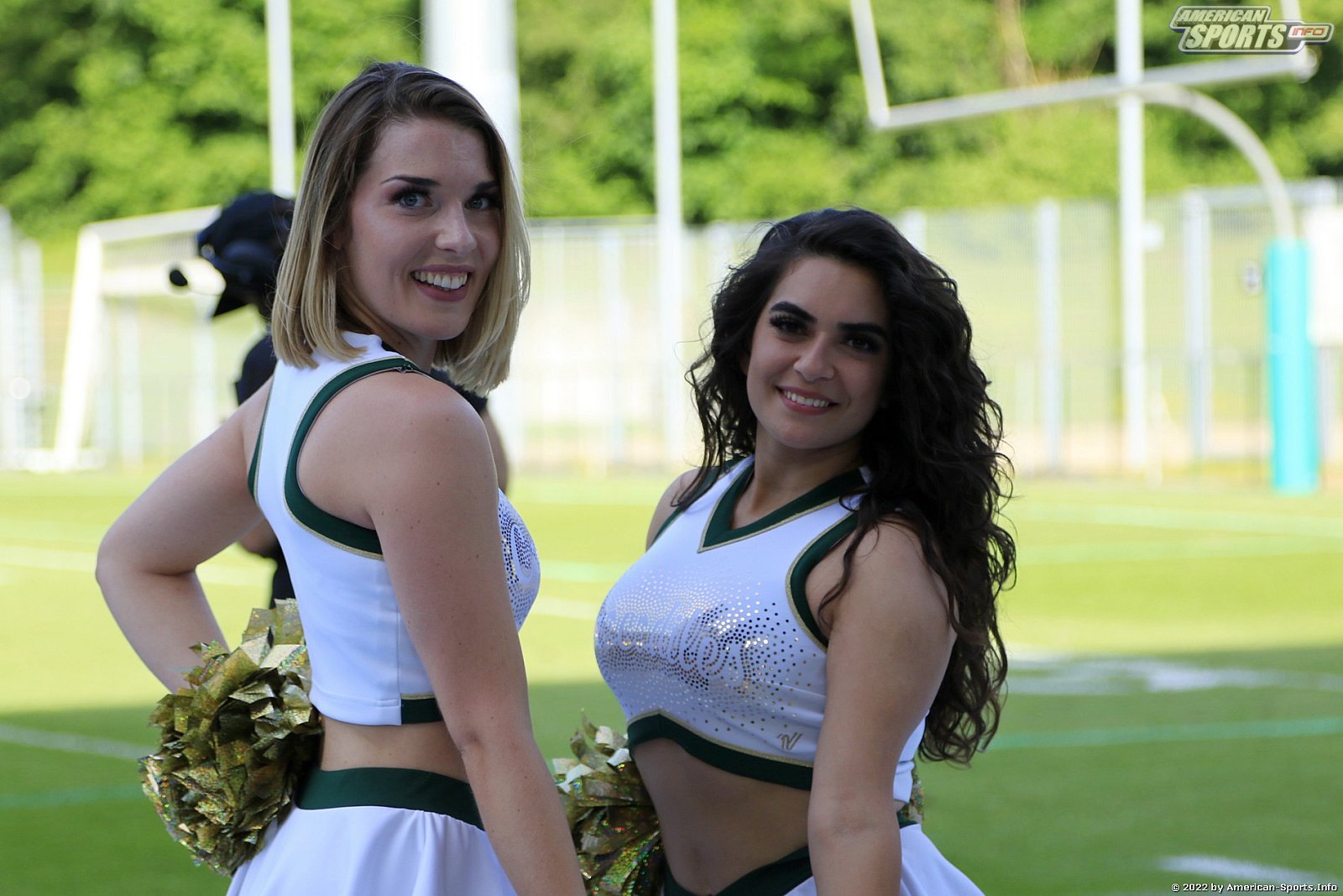 Die Cologne Cheerdance Cheerleader beim Heimspiel gegen die Düsseldorf Panther am 22.05.2022