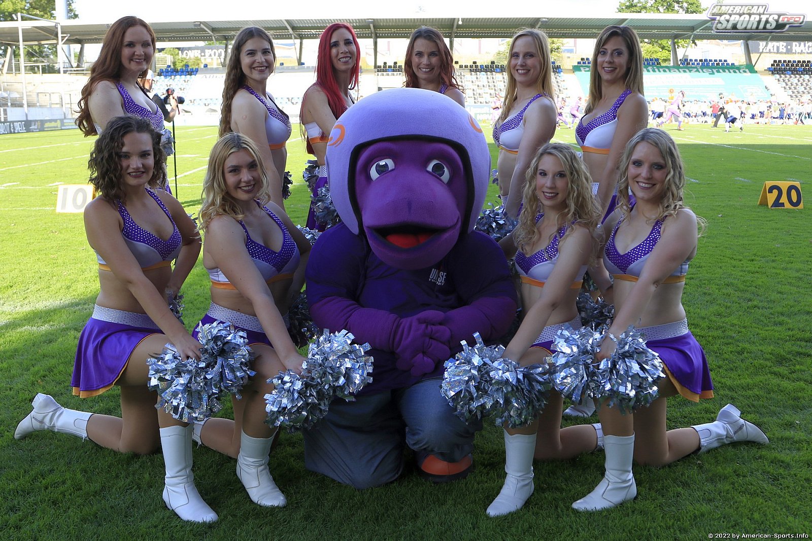 Die Frankfurt Universe Cheerleader beim Heimspiel gegen die Ravensburg Razorbacks am 21.05.2022