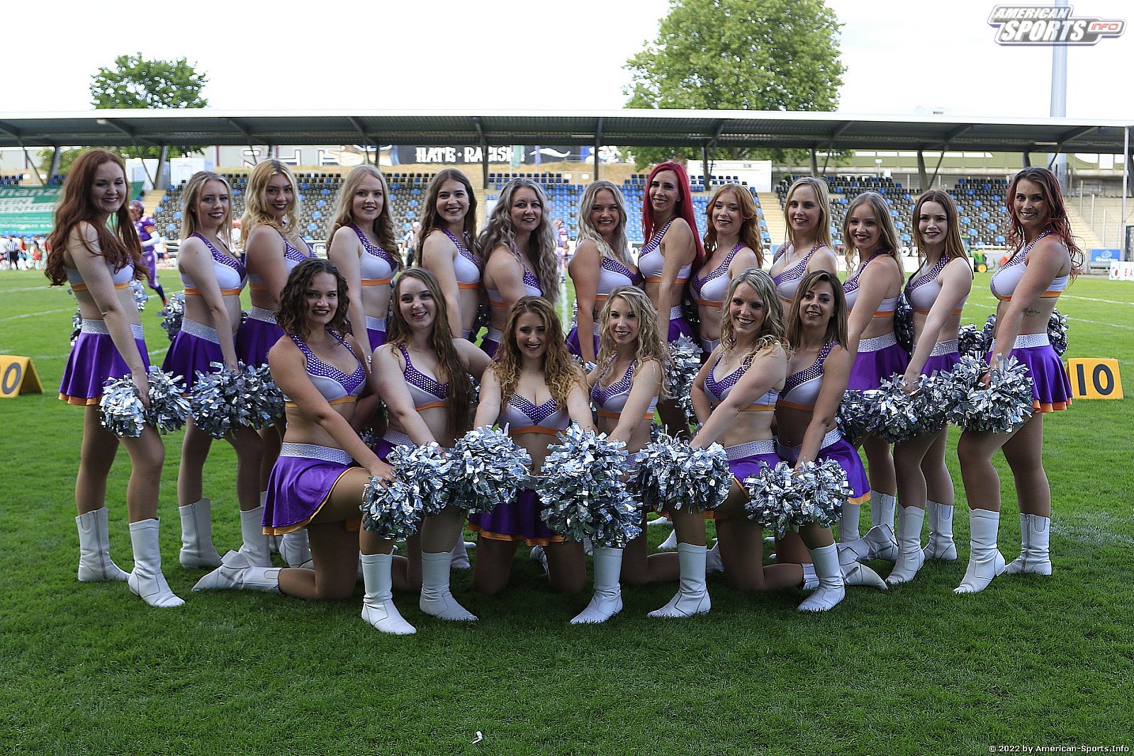 Die Frankfurt Universe Cheerleader beim Heimspiel gegen die Ravensburg Razorbacks am 21.05.2022