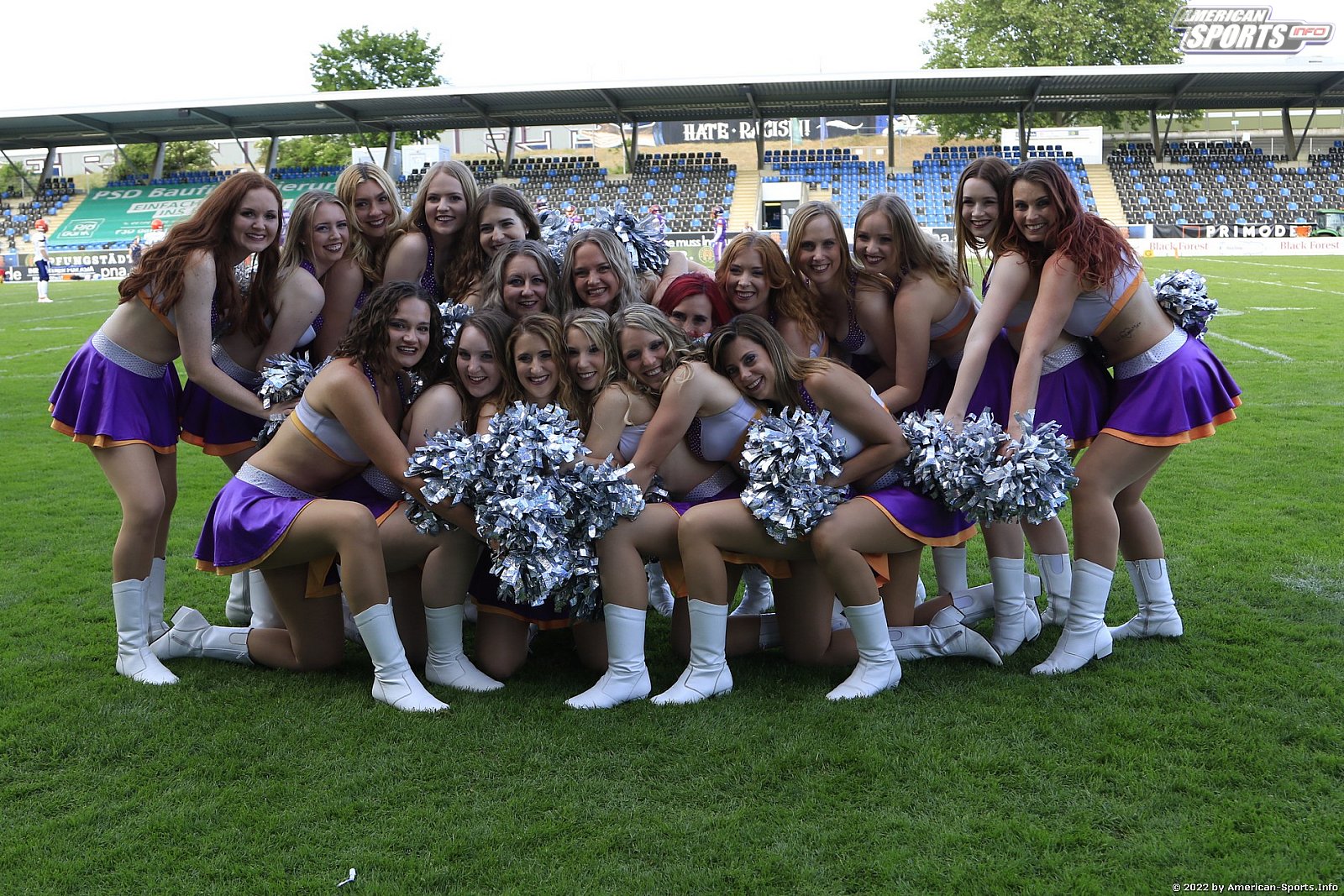 Die Frankfurt Universe Cheerleader beim Heimspiel gegen die Ravensburg Razorbacks am 21.05.2022