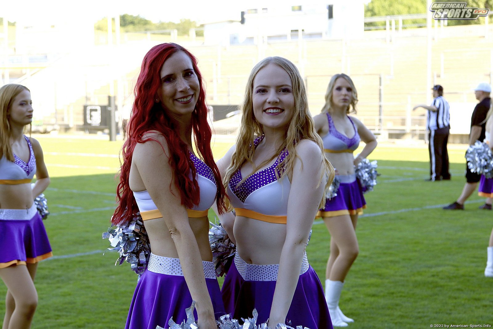 Die Frankfurt Universe Cheerleader beim Heimspiel gegen die Saarland Hurricanes am 02.07.2022