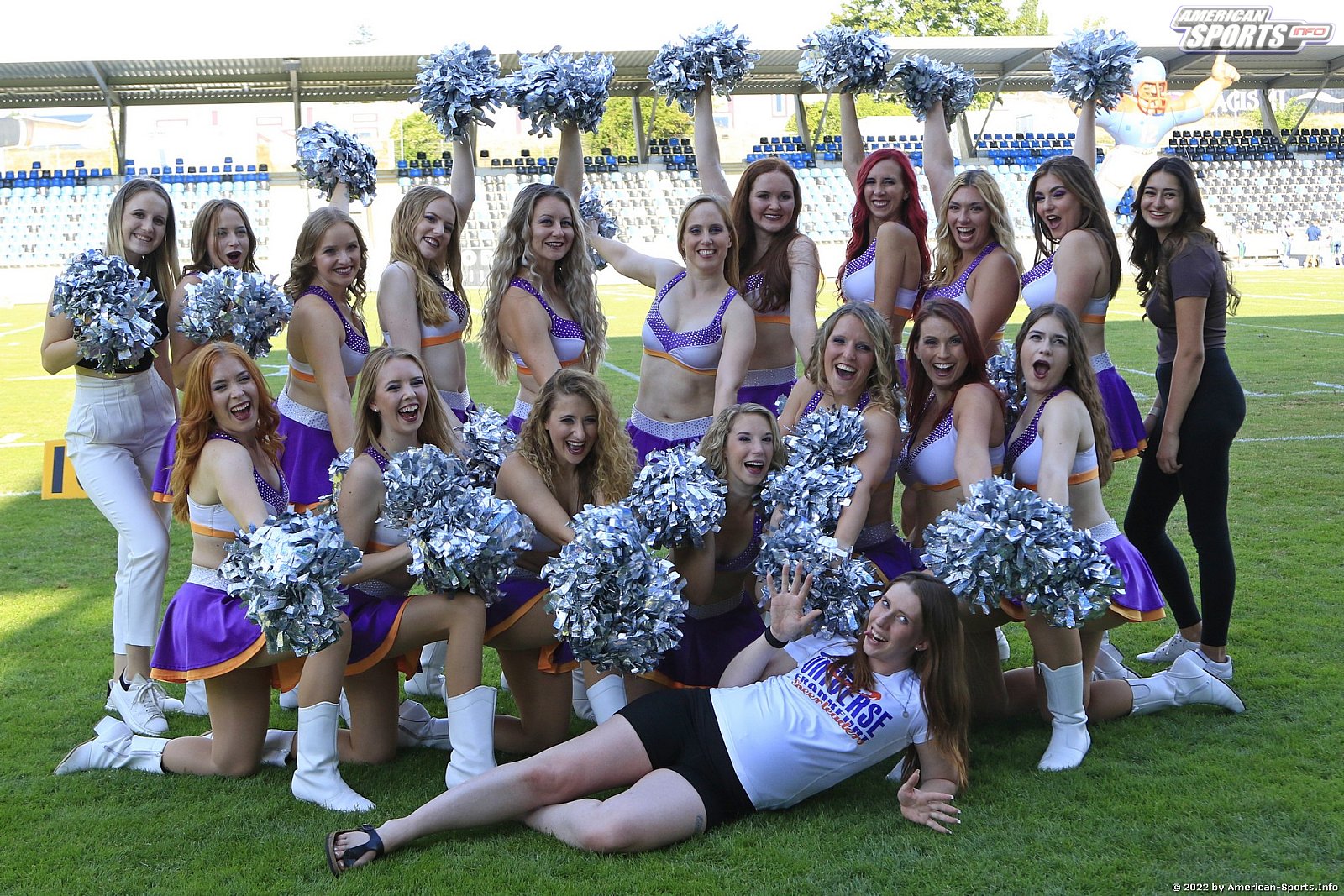 Die Frankfurt Universe Cheerleader beim Heimspiel gegen die Straubing Spiders am 30.07.2022
