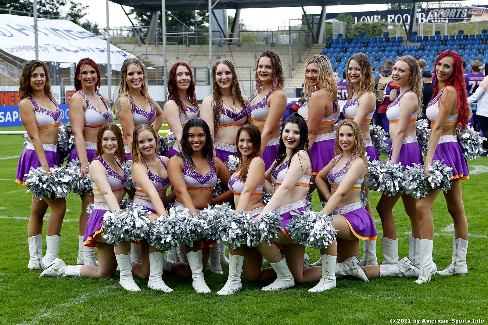 Die Frankfurt Universe Cheerleader beim Heimspiel gegen die Munich Cowboys am 29.08.2021