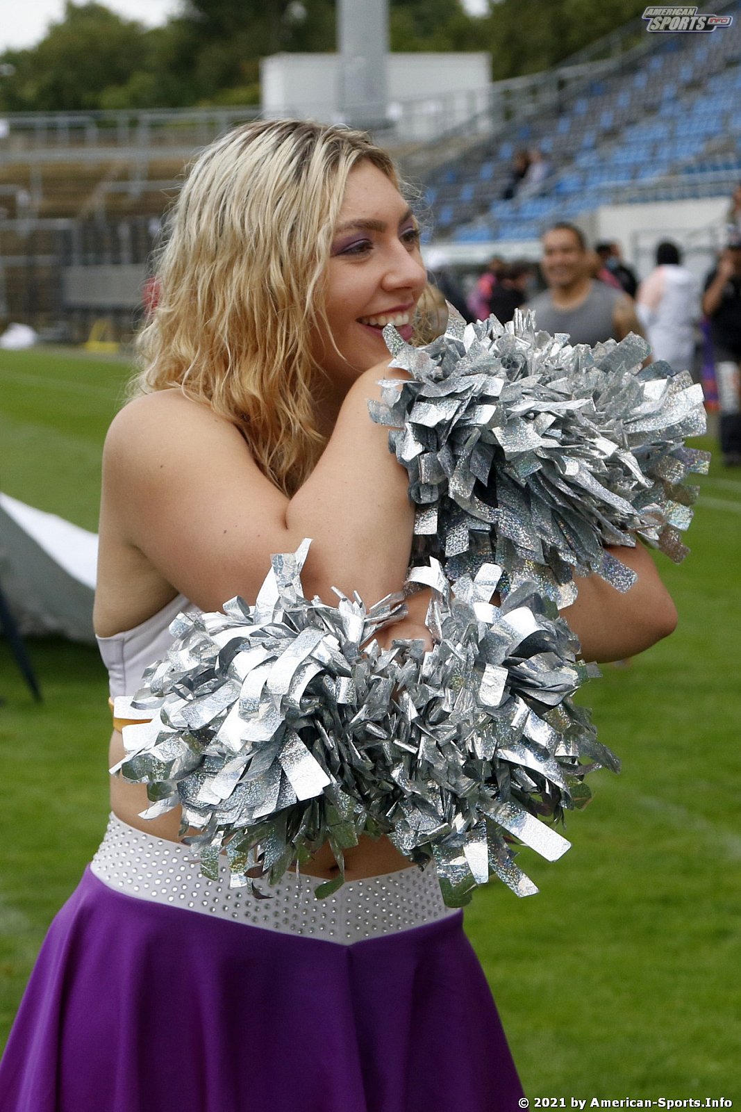 Die Frankfurt Universe Cheerleader beim Heimspiel gegen die Munich Cowboys am 29.08.2021