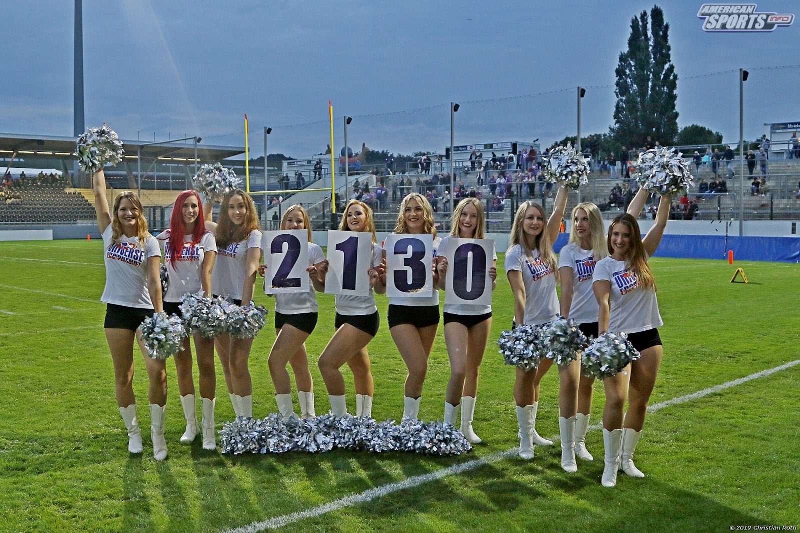 Die Frankfurt Universe Cheerleader beim Heimspiel gegen die Marburg Mercenaries am 07.09.2019