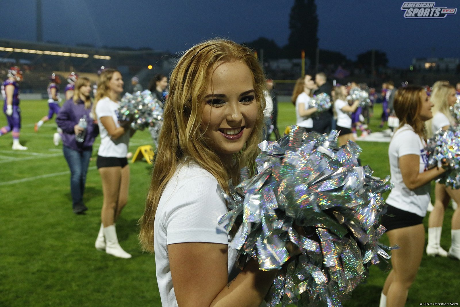 Die Frankfurt Universe Cheerleader beim Heimspiel gegen die Marburg Mercenaries am 07.09.2019