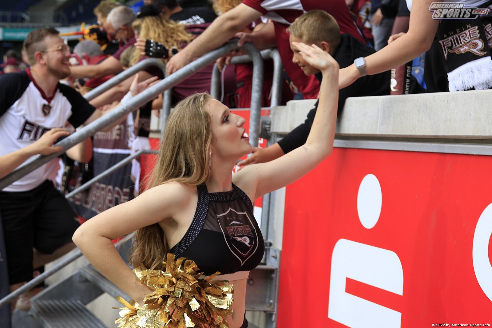 ELF: Die Pyromaniacs Cheerleader beim Heimspiel von Rhein Fire gegen die Barcelona Dragons am  26.06.2022