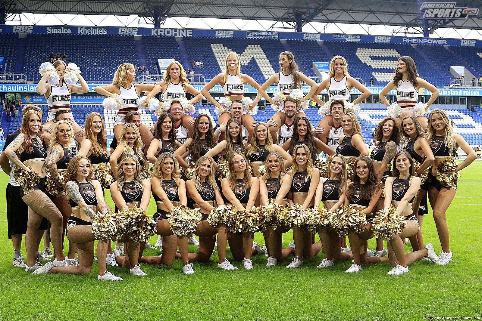 ELF: Die Pyromaniacs Cheerleader beim Heimspiel von Rhein Fire gegen die Barcelona Dragons am  26.06.2022