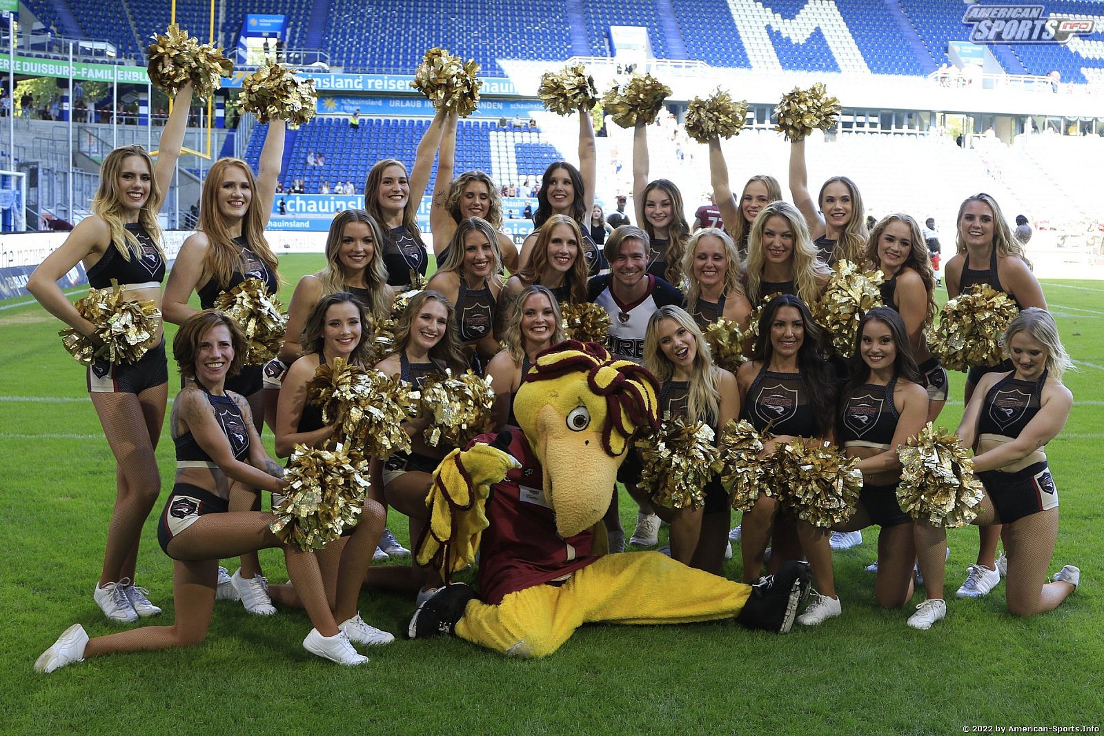 ELF: Die Pyromaniacs Cheerleader beim Heimspiel von Rhein Fire gegen die Hamburg Sea Devils am 25.07.2022