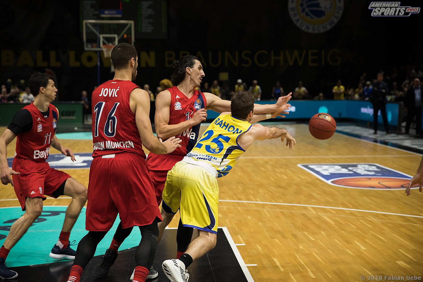 BBL: Basketball Löwen Braunschweig vs FC Bayern Basketball 61:87 14.10.2018