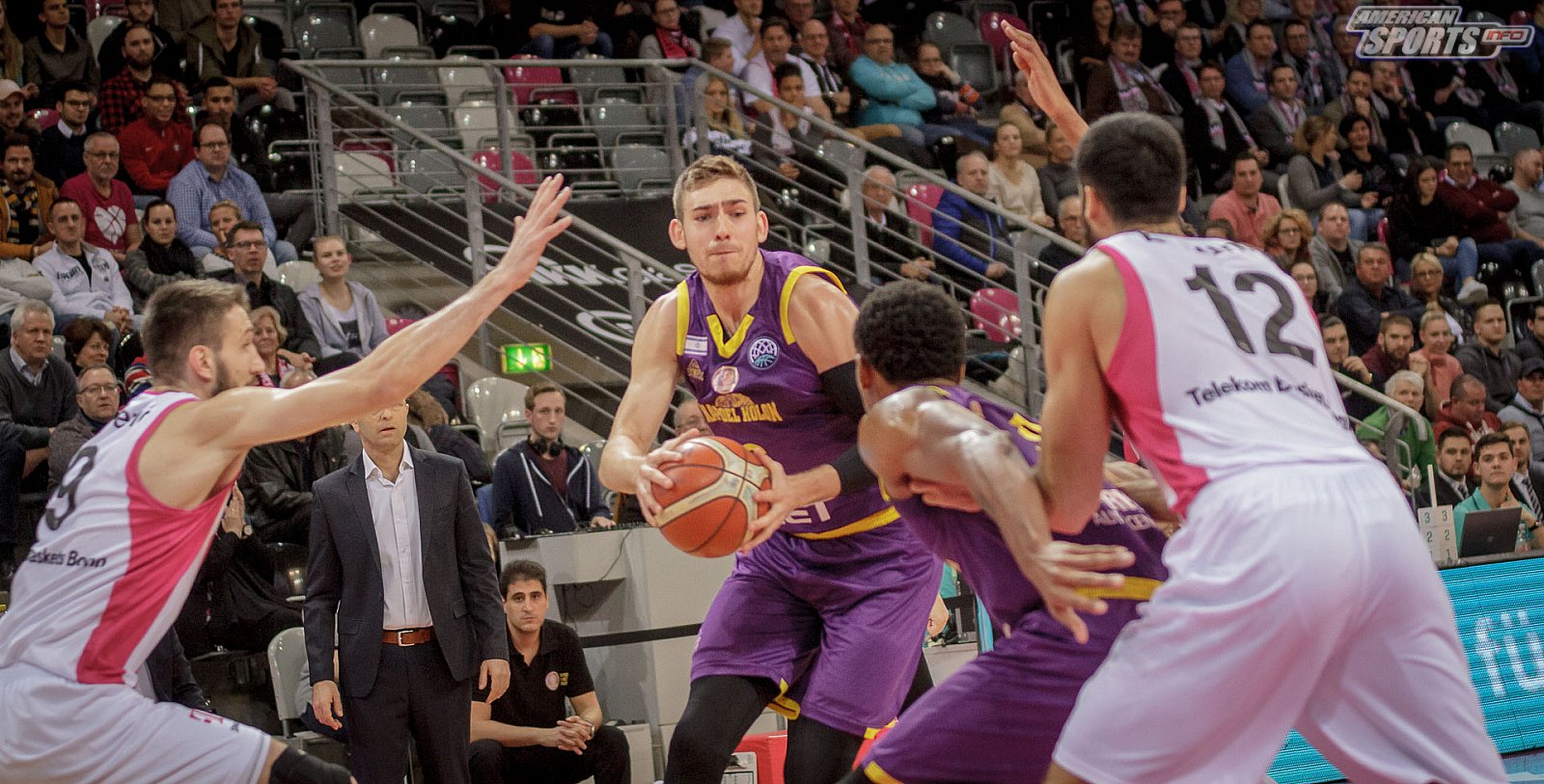 Basketball Champions League: Telekom Baskets Bonn vs Hapoel UNET Holon 91:8377 29.01.2019