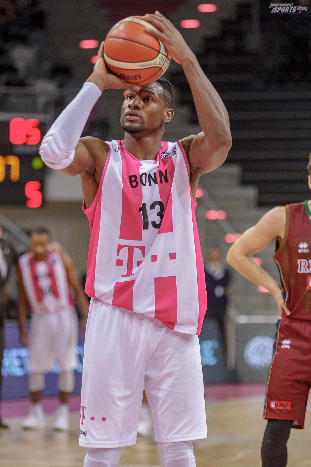 Basketball Champions League: Telekom Baskets Bonn vs Umana Reyer Venezia 84:94 06.11.2018