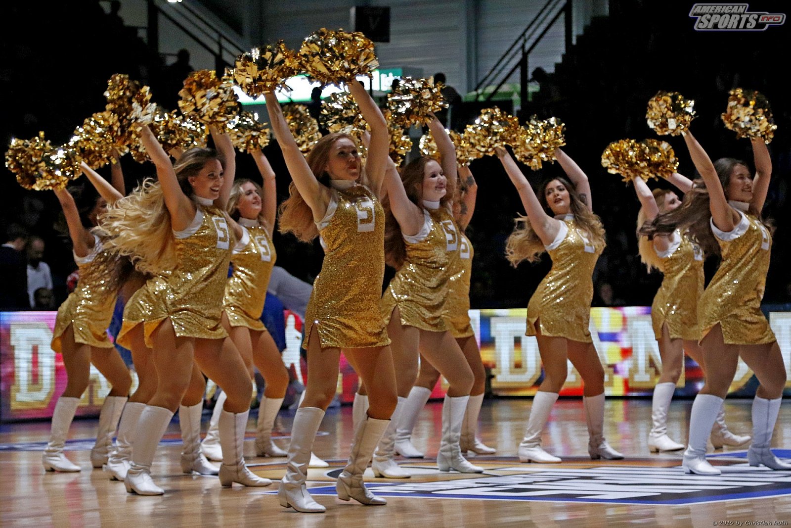 Das Skyliners Danceteam beim Heimspiel gegen den FC Bayern München Basketball am 06.10.2019
