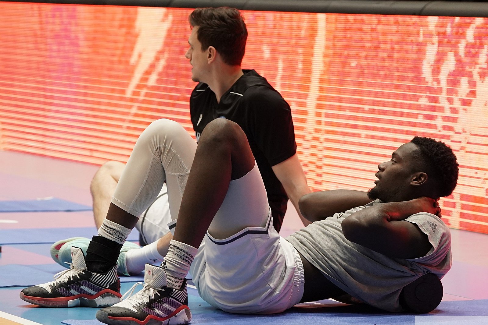 Pro A: ART Giants Düsseldorf vs RÖMERSTROM Gladiators Trier 84:104 23.12.2022 