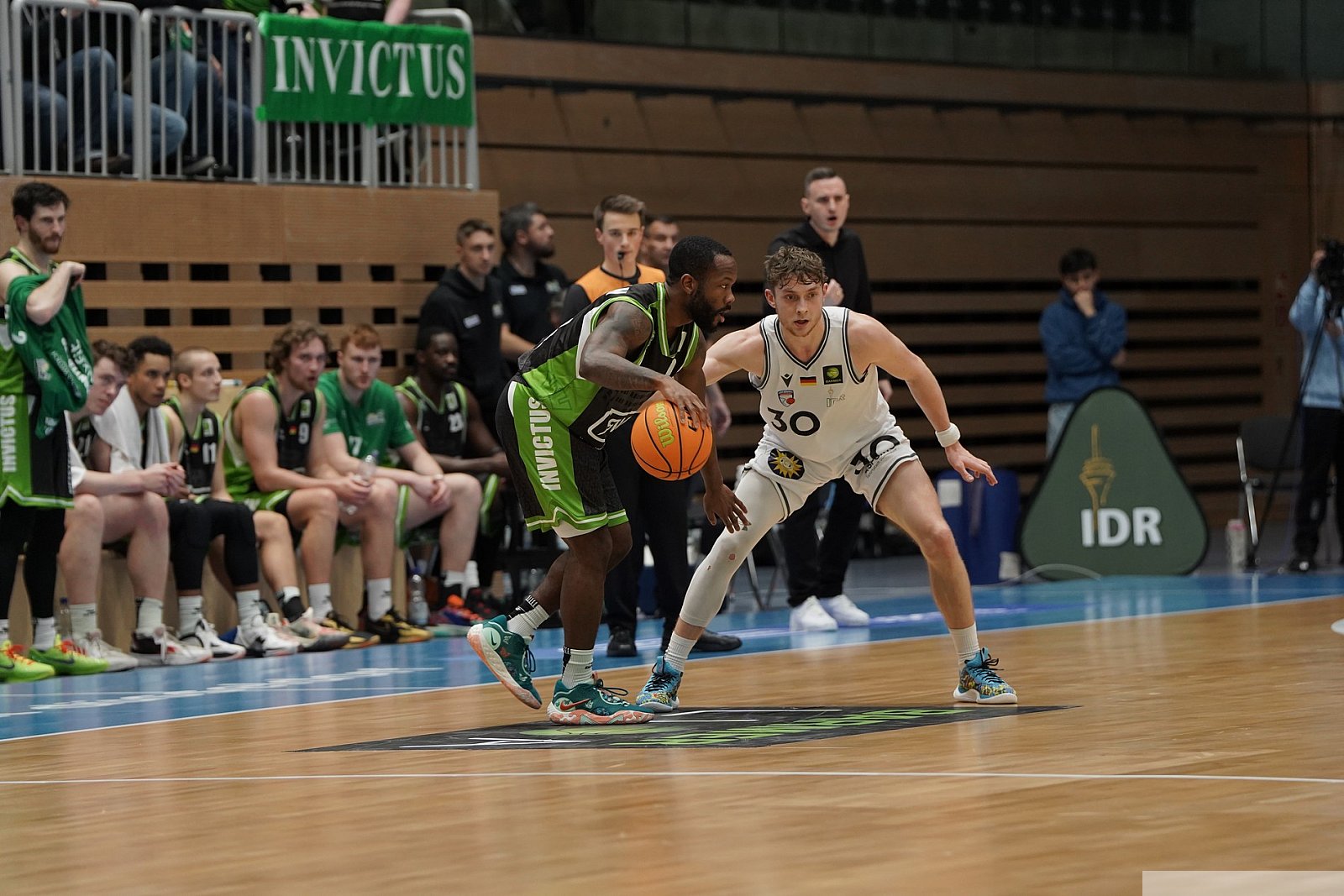 Pro A: ART Giants Düsseldorf vs RÖMERSTROM Gladiators Trier 84:104 23.12.2022 