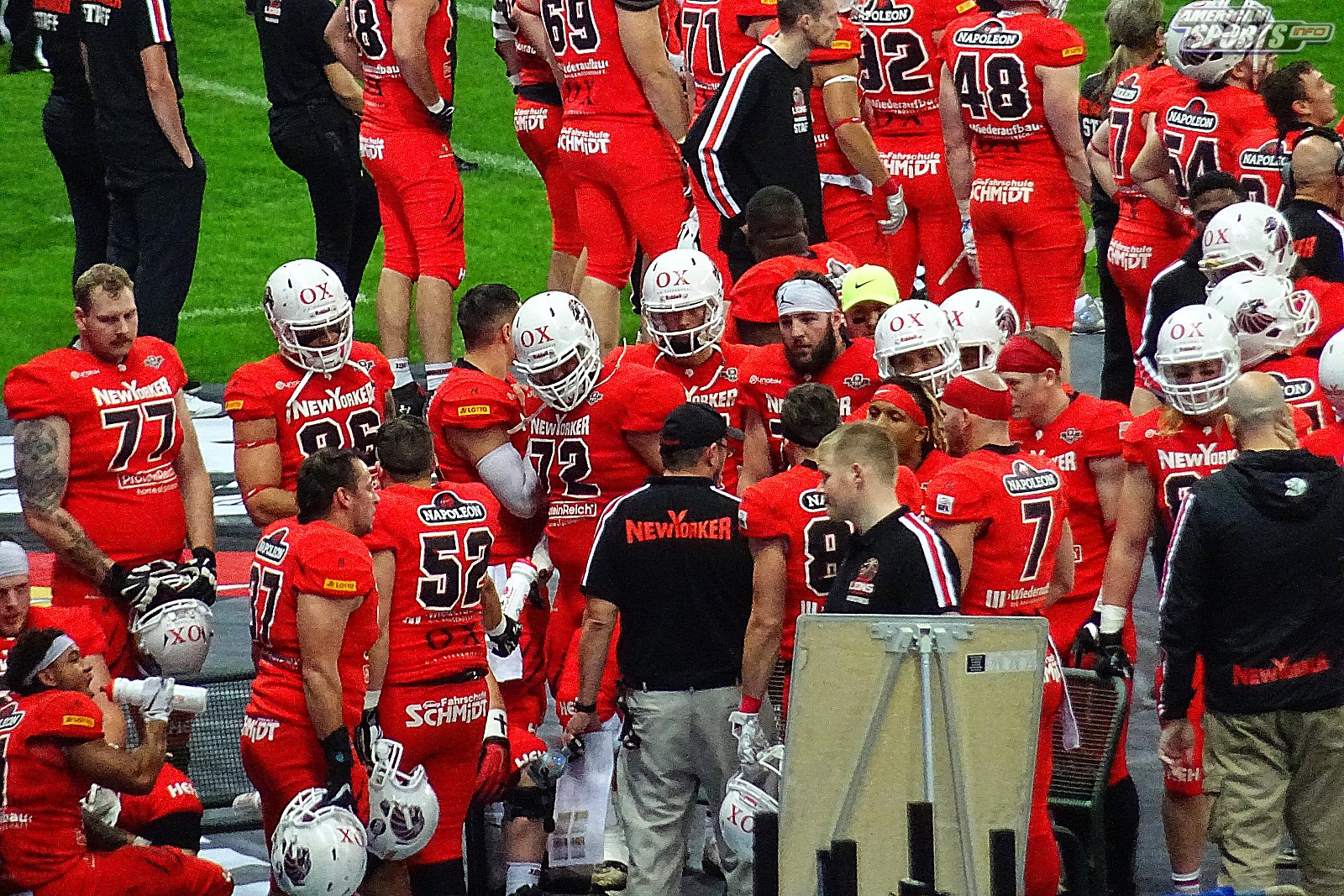 German Bowl XLI New Yorker Lions Braunschweig vs. Schwäbisch Hall Unicorns 10:07  12.10.19 Tribünensicht