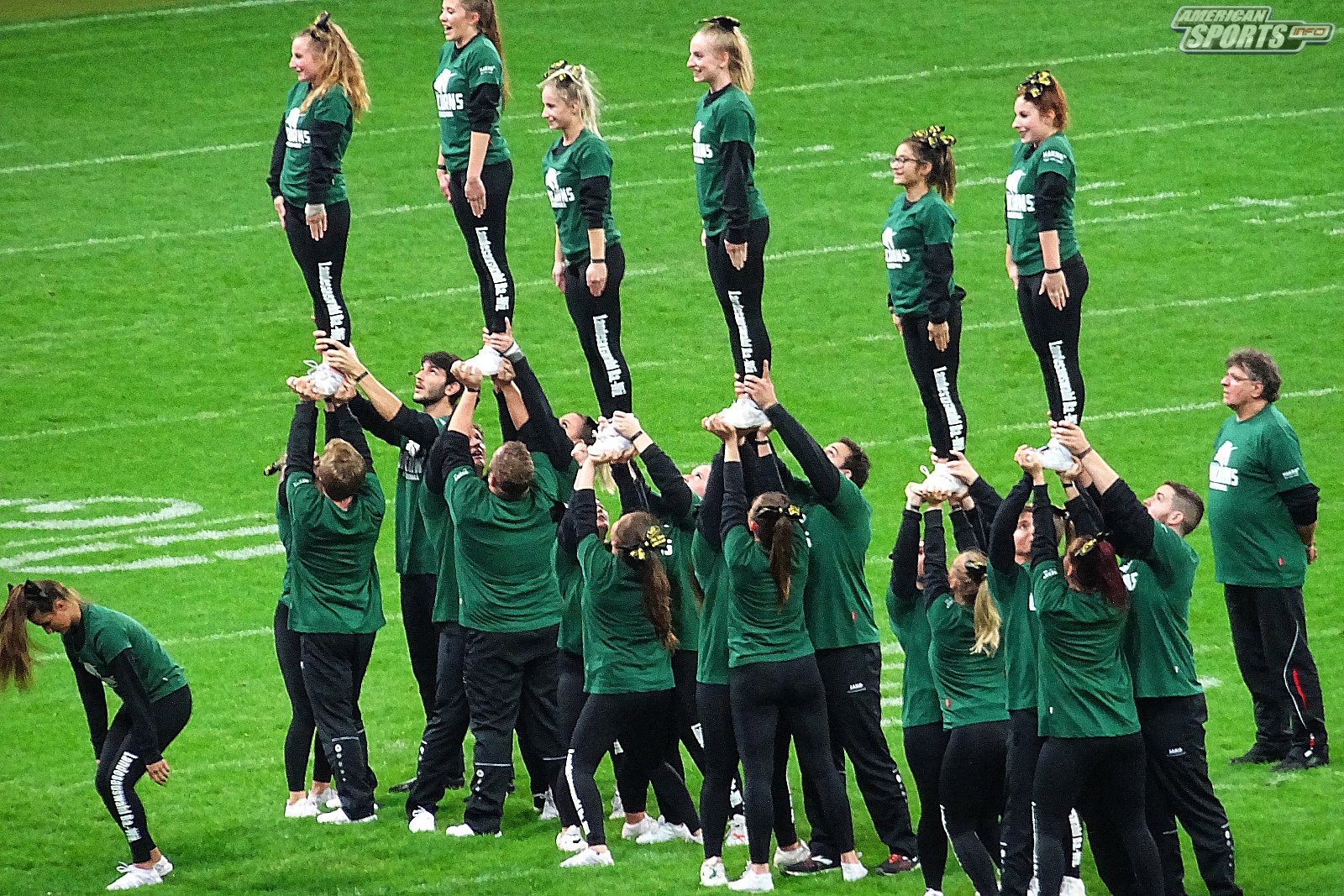 German Bowl XLI New Yorker Lions Braunschweig vs. Schwäbisch Hall Unicorns 10:07  12.10.19 Tribünensicht