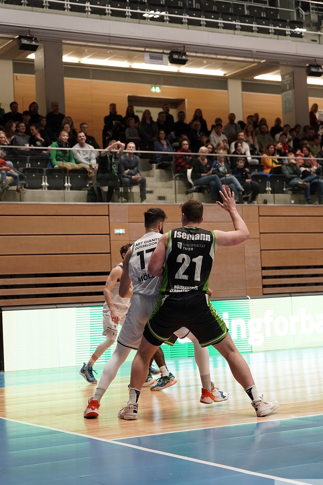 Pro A: ART Giants Düsseldorf vs RÖMERSTROM Gladiators Trier 84:104 23.12.2022 