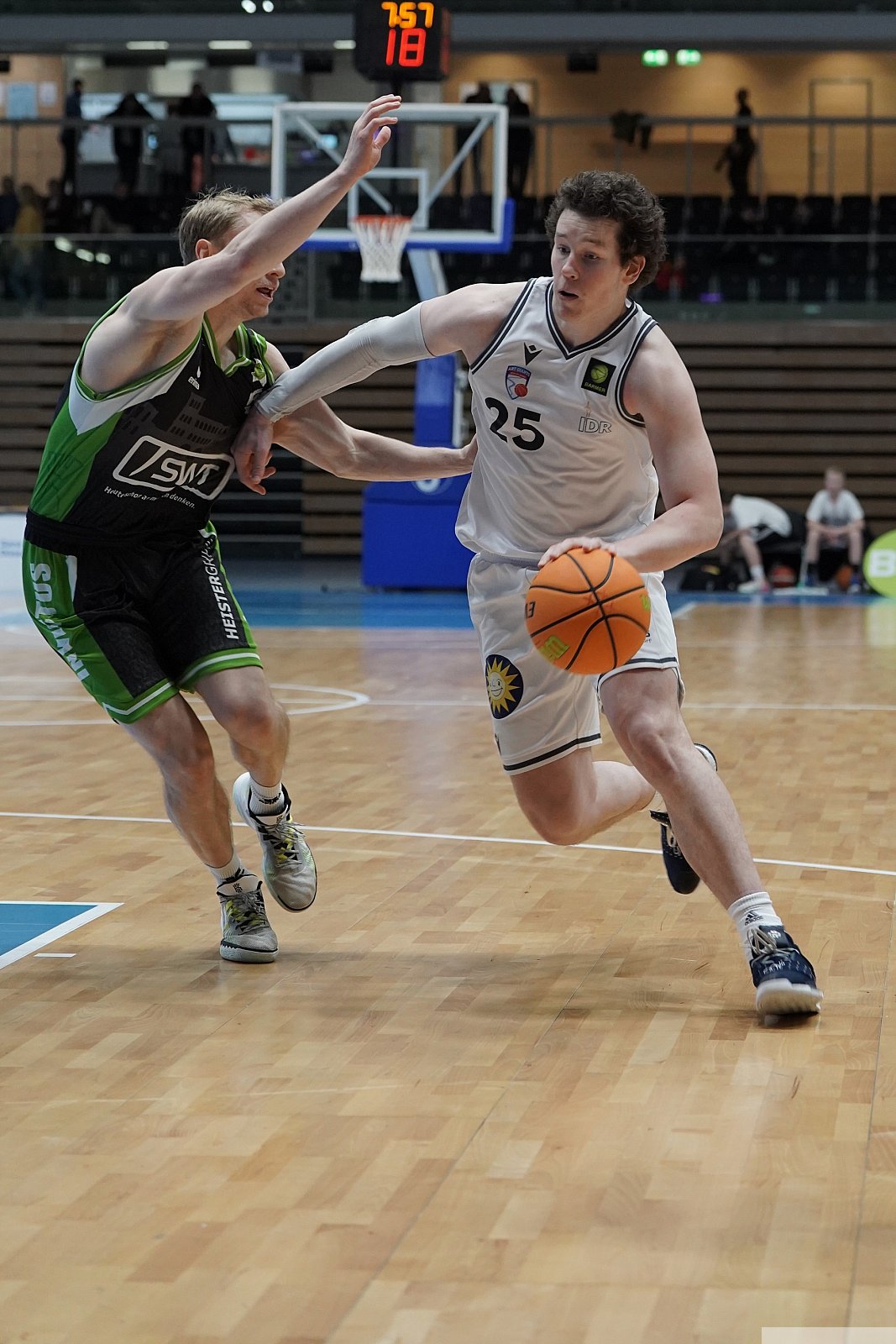 Pro A: ART Giants Düsseldorf vs RÖMERSTROM Gladiators Trier 84:104 23.12.2022 