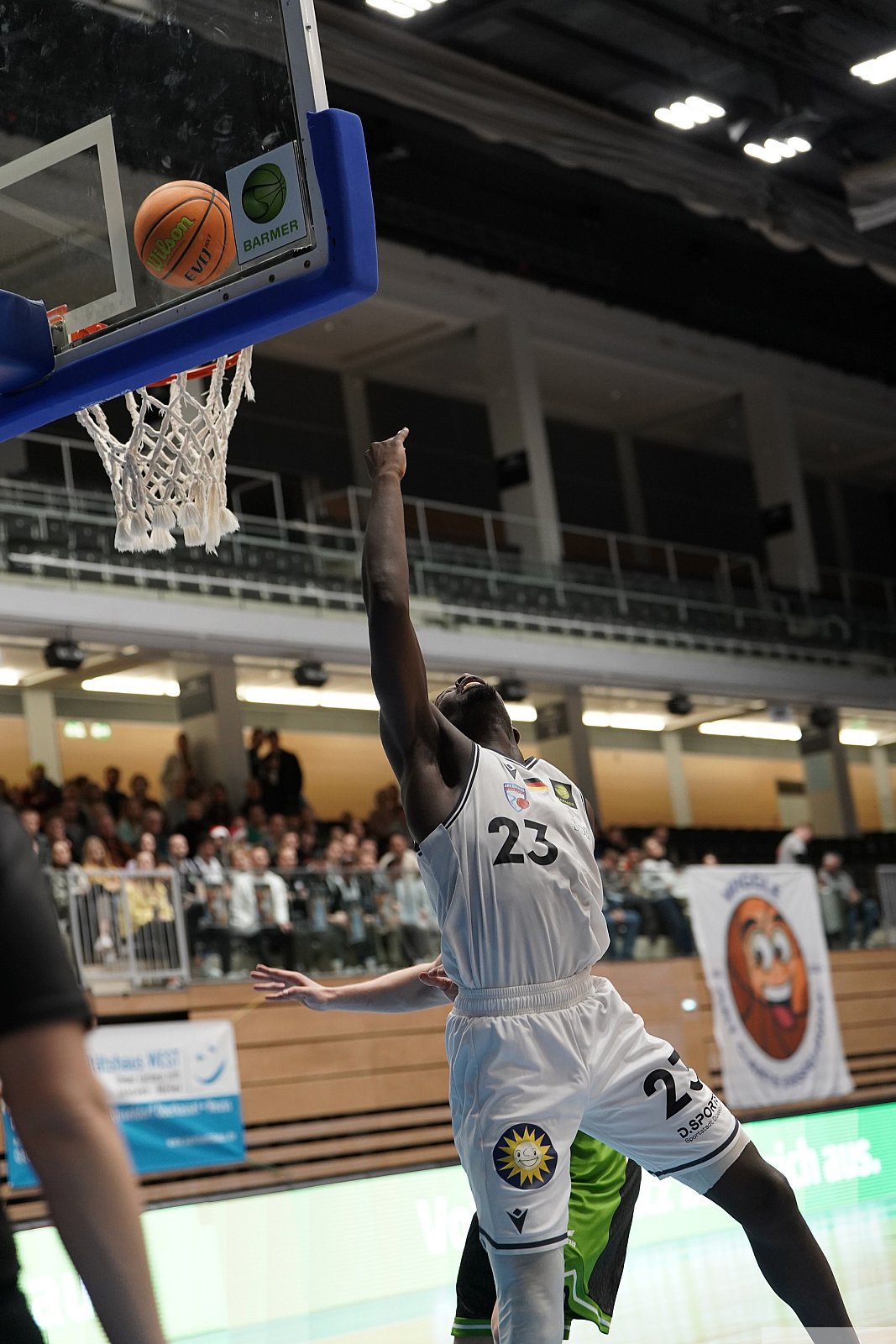 Pro A: ART Giants Düsseldorf vs RÖMERSTROM Gladiators Trier 84:104 23.12.2022 