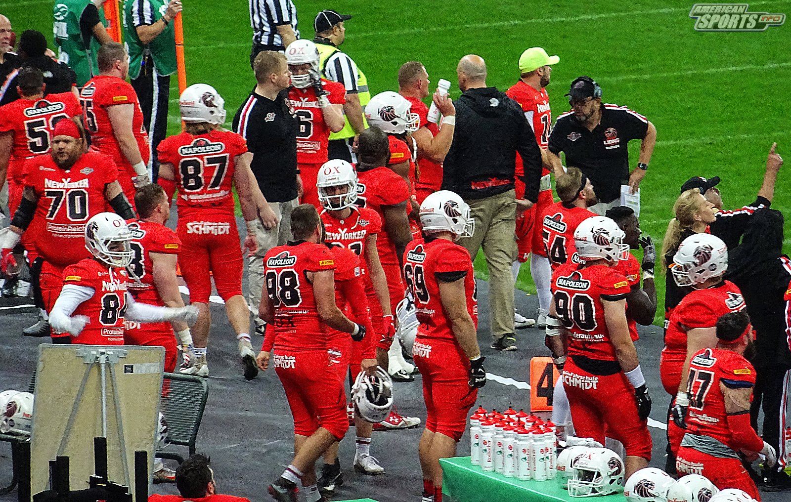 German Bowl XLI New Yorker Lions Braunschweig vs. Schwäbisch Hall Unicorns 10:07  12.10.19 Tribünensicht