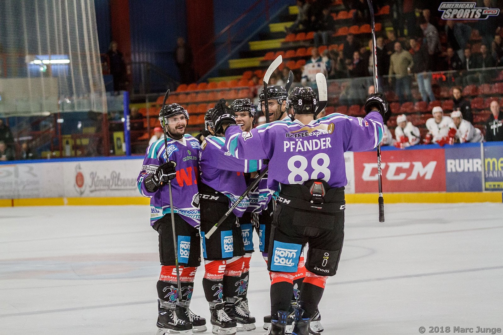 Oberliga Eishockey: Wohnbau Moskitos Essen vs Halle Saale Bulls	5:4 21.09.2018