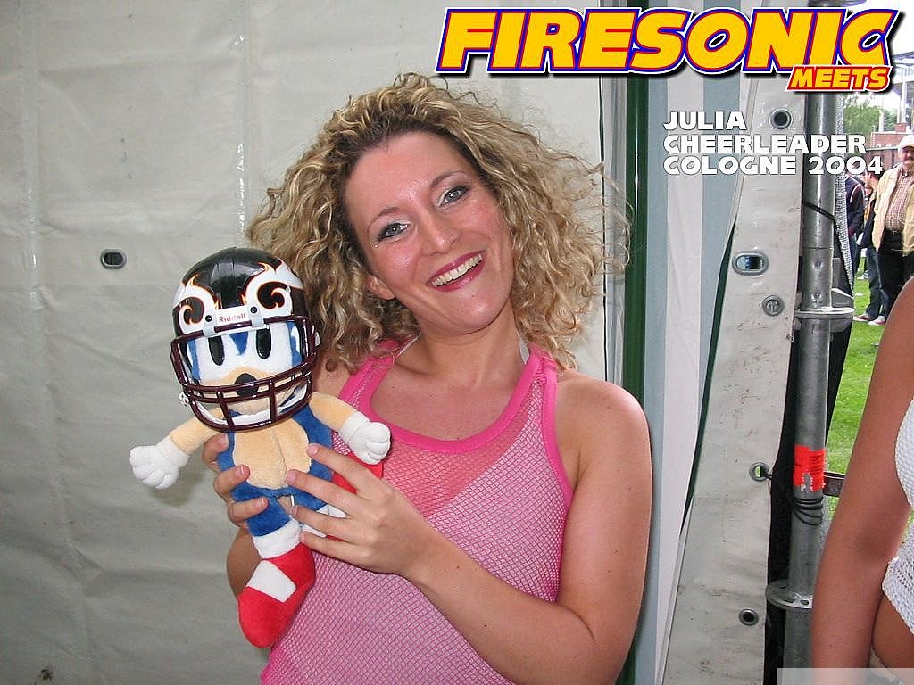 Firesonic meets Fans, Players, Cheerleaders of NFL Europe 2004