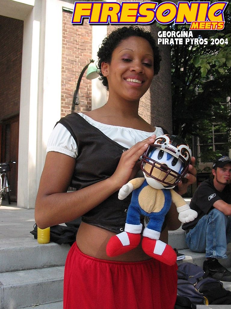Firesonic meets Fans, Players, Cheerleaders of NFL Europe 2004