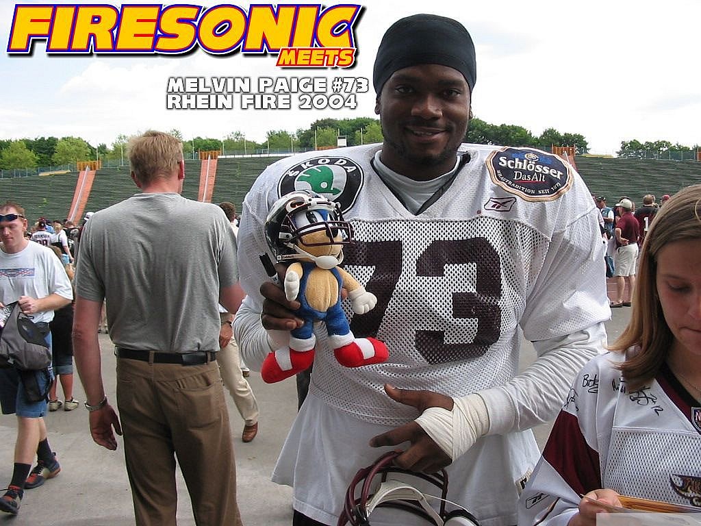 Firesonic meets Fans, Players, Cheerleaders of NFL Europe 2004