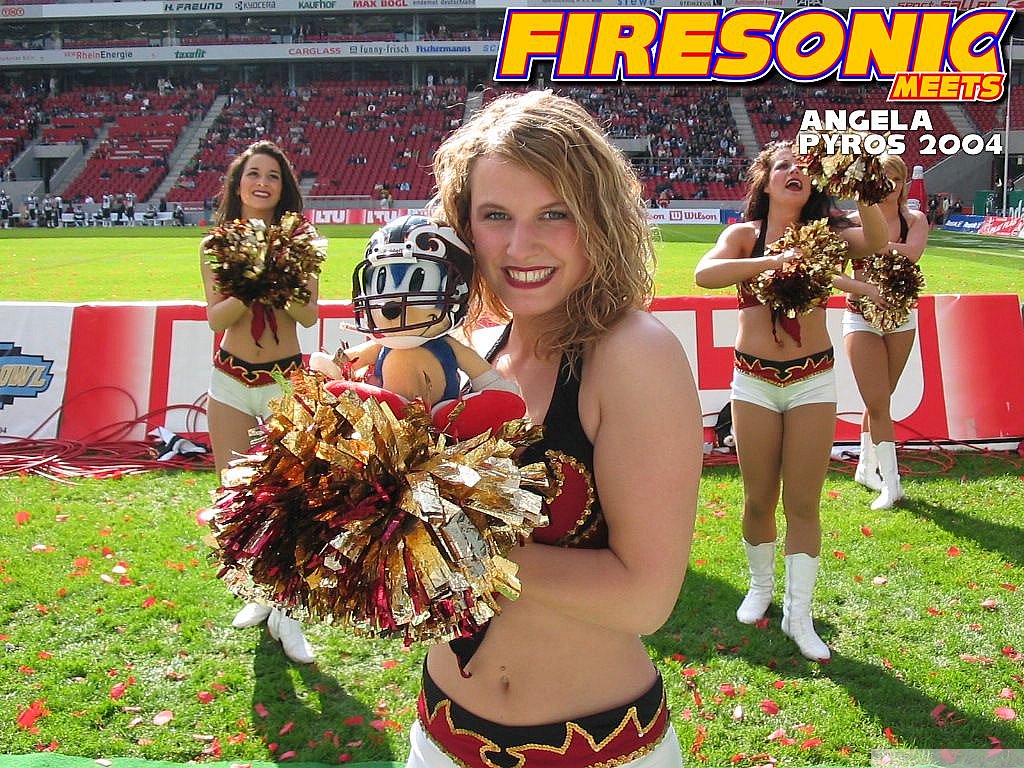 Firesonic meets Fans, Players, Cheerleaders of NFL Europe 2004