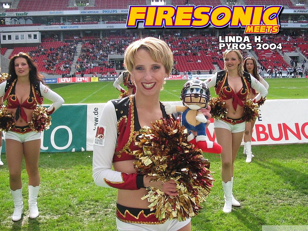 Firesonic meets Fans, Players, Cheerleaders of NFL Europe 2004