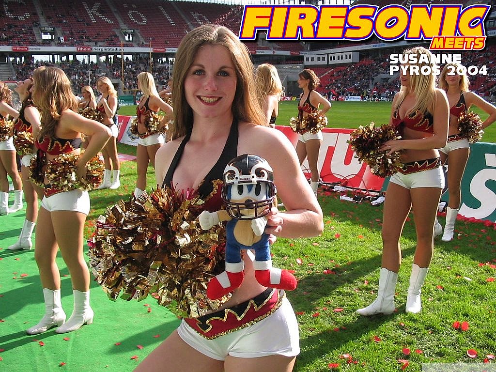 Firesonic meets Fans, Players, Cheerleaders of NFL Europe 2004