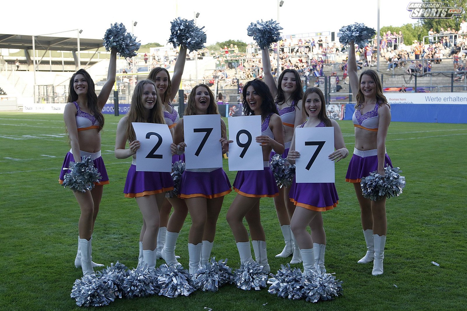 Die Frankfurt Universe Cheerleader beim Heimspiel gegen die Schwäbisch Hall Unicorns am 01.06.2019