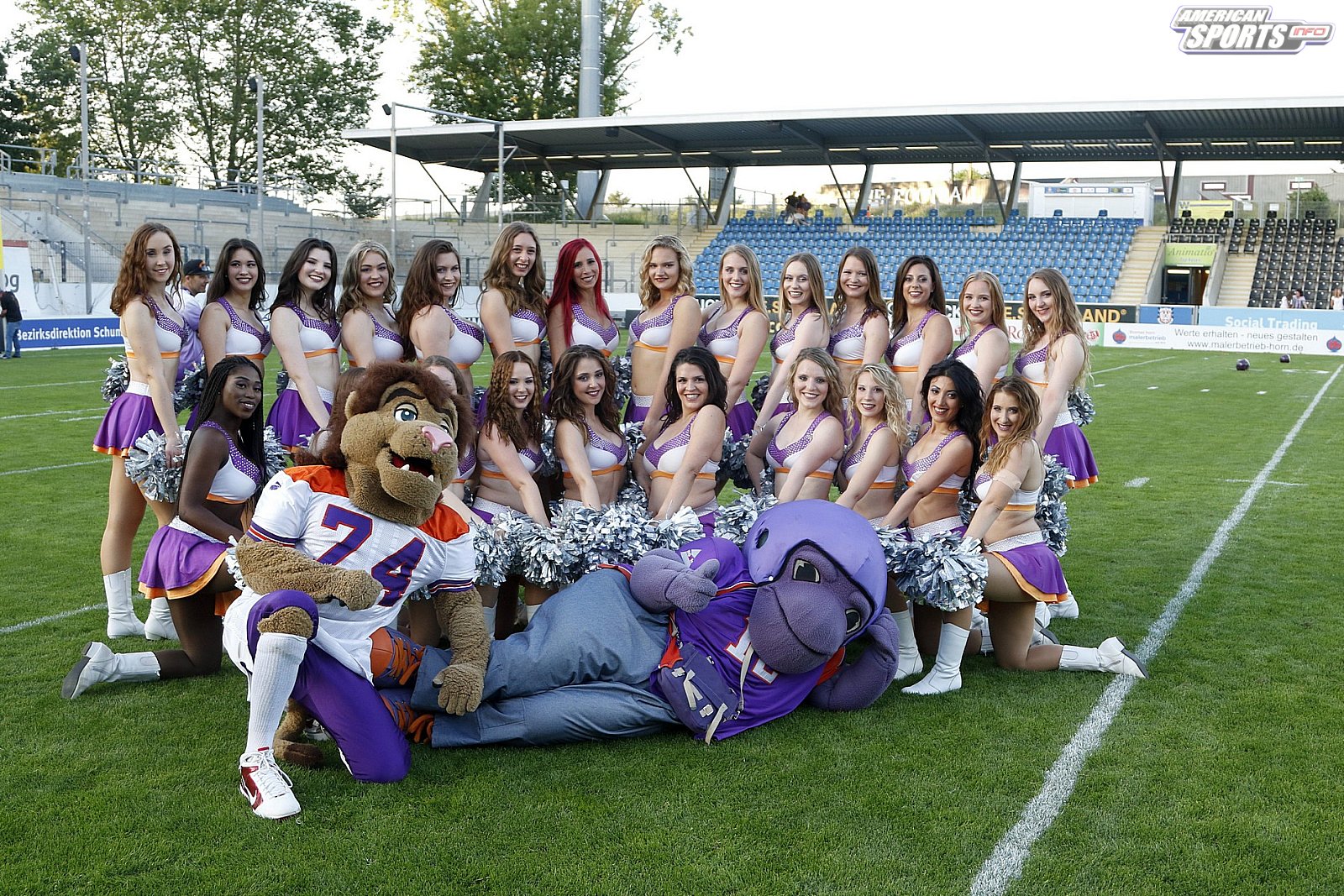Die Frankfurt Universe Cheerleader beim Heimspiel gegen die Schwäbisch Hall Unicorns am 01.06.2019