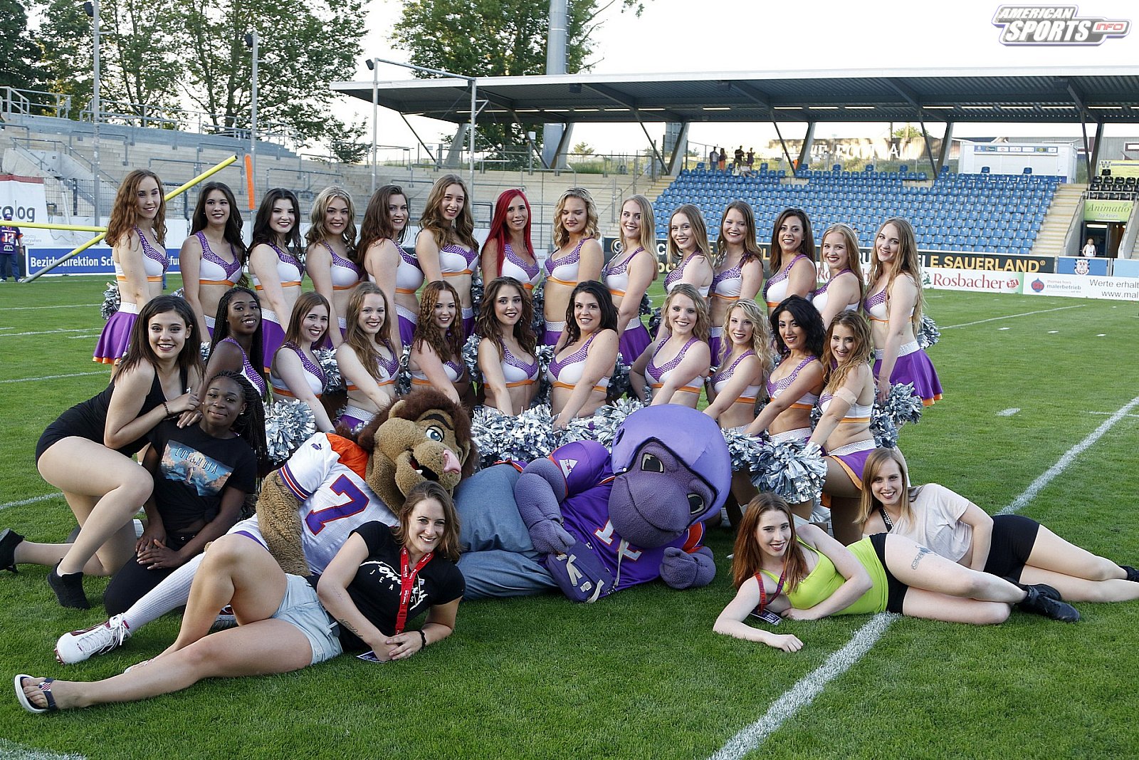 Die Frankfurt Universe Cheerleader beim Heimspiel gegen die Schwäbisch Hall Unicorns am 01.06.2019