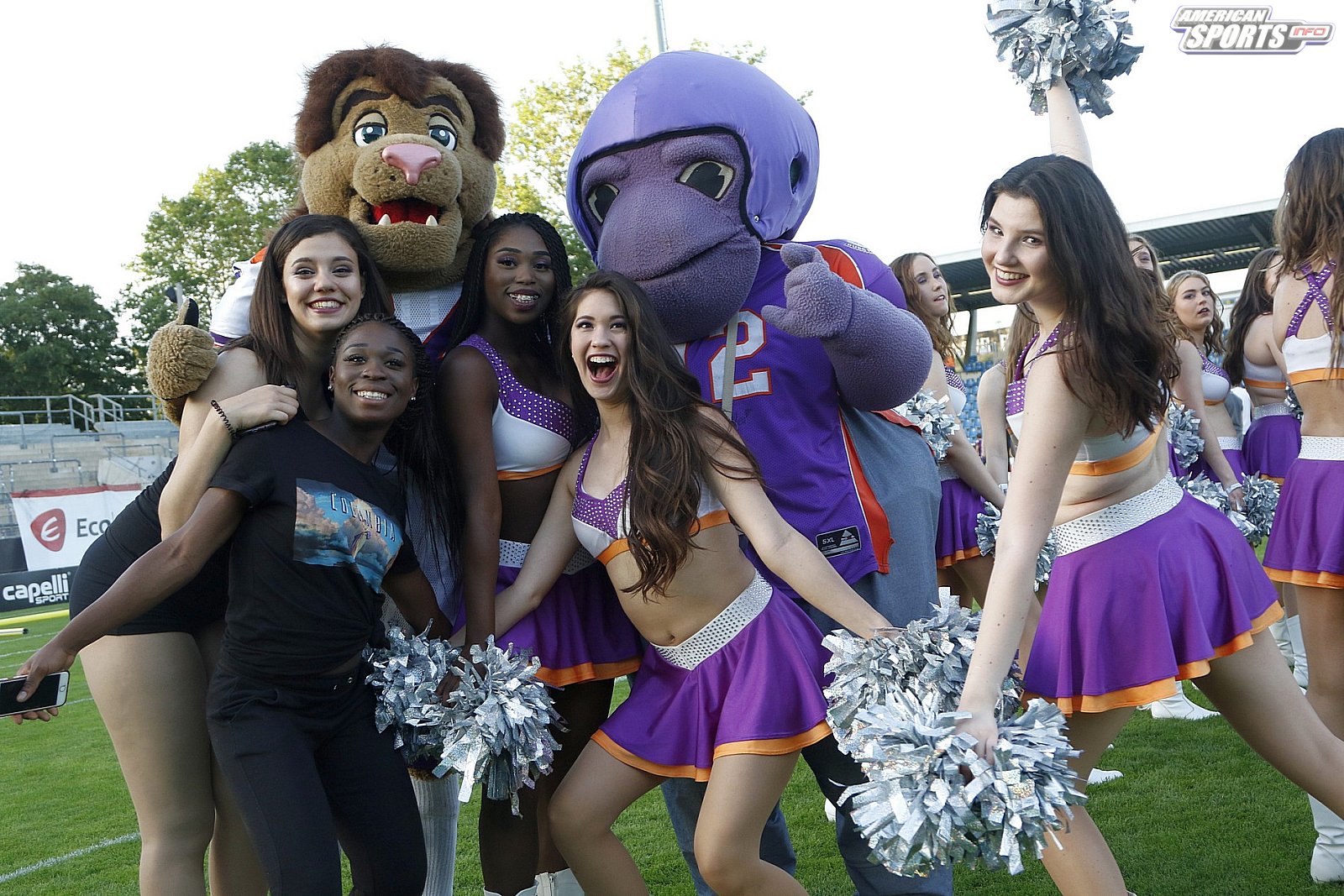 Die Frankfurt Universe Cheerleader beim Heimspiel gegen die Schwäbisch Hall Unicorns am 01.06.2019