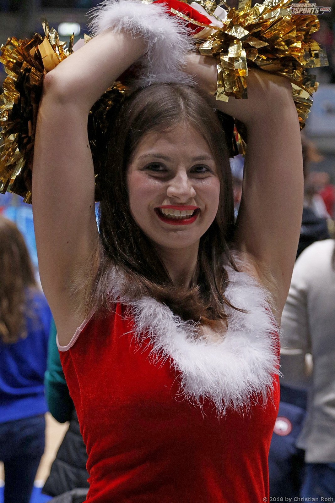 Das Frankfurt Skyliners Danceteam beim BBL Pokal Heimspiel gegen die Basketball Löwen Braunschweig am 22.12.2018