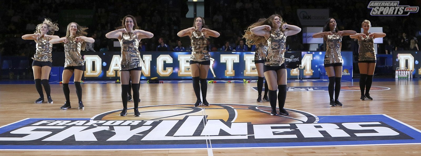 Das Frankfurt Skyliners Danceteam beim BBL Heimspiel gegen Alba Berlin am 03.03.2019