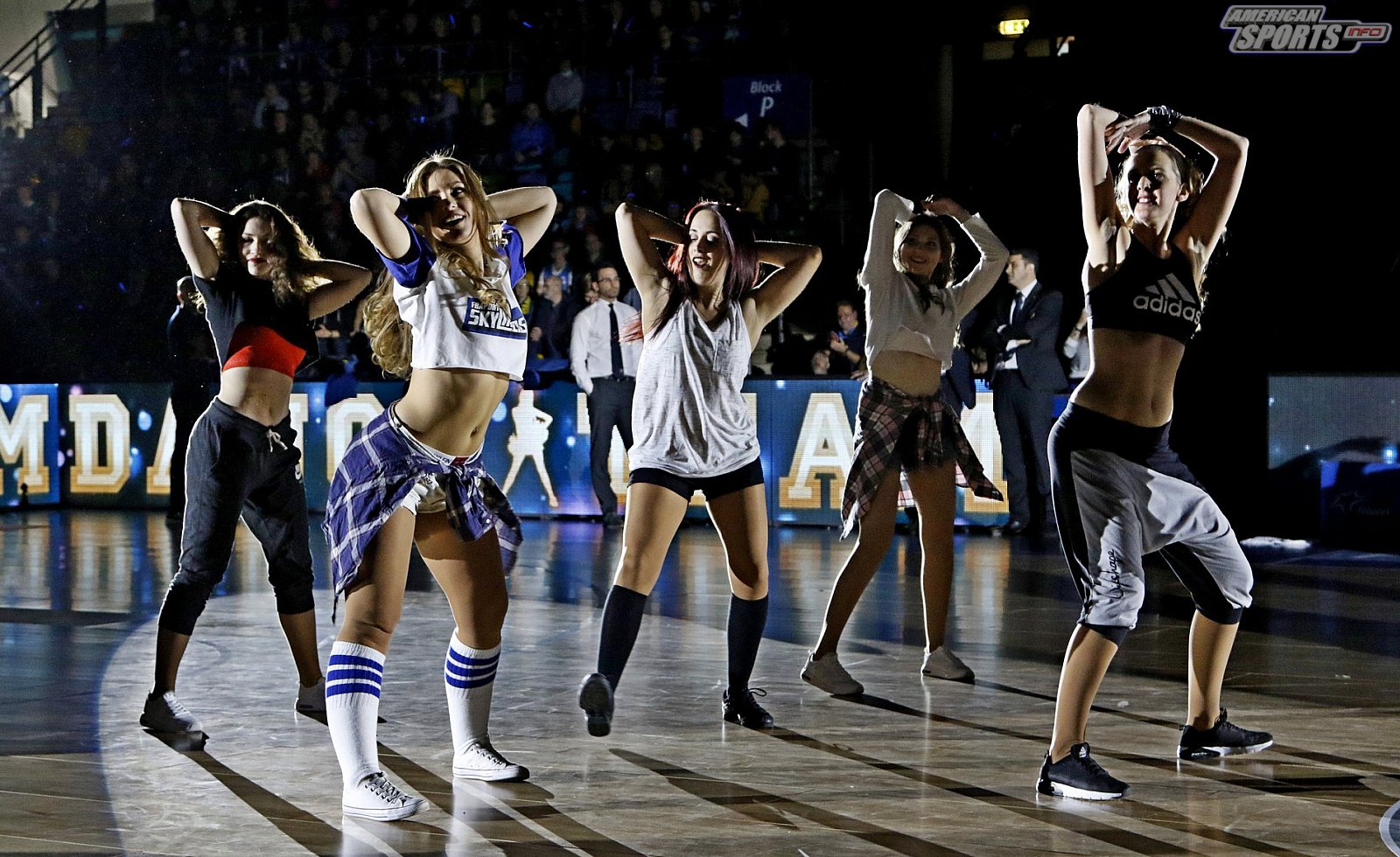Das Frankfurt Skyliners Danceteam beim BBL Pokal Heimspiel gegen ALBA Berlin am 20.01.2019