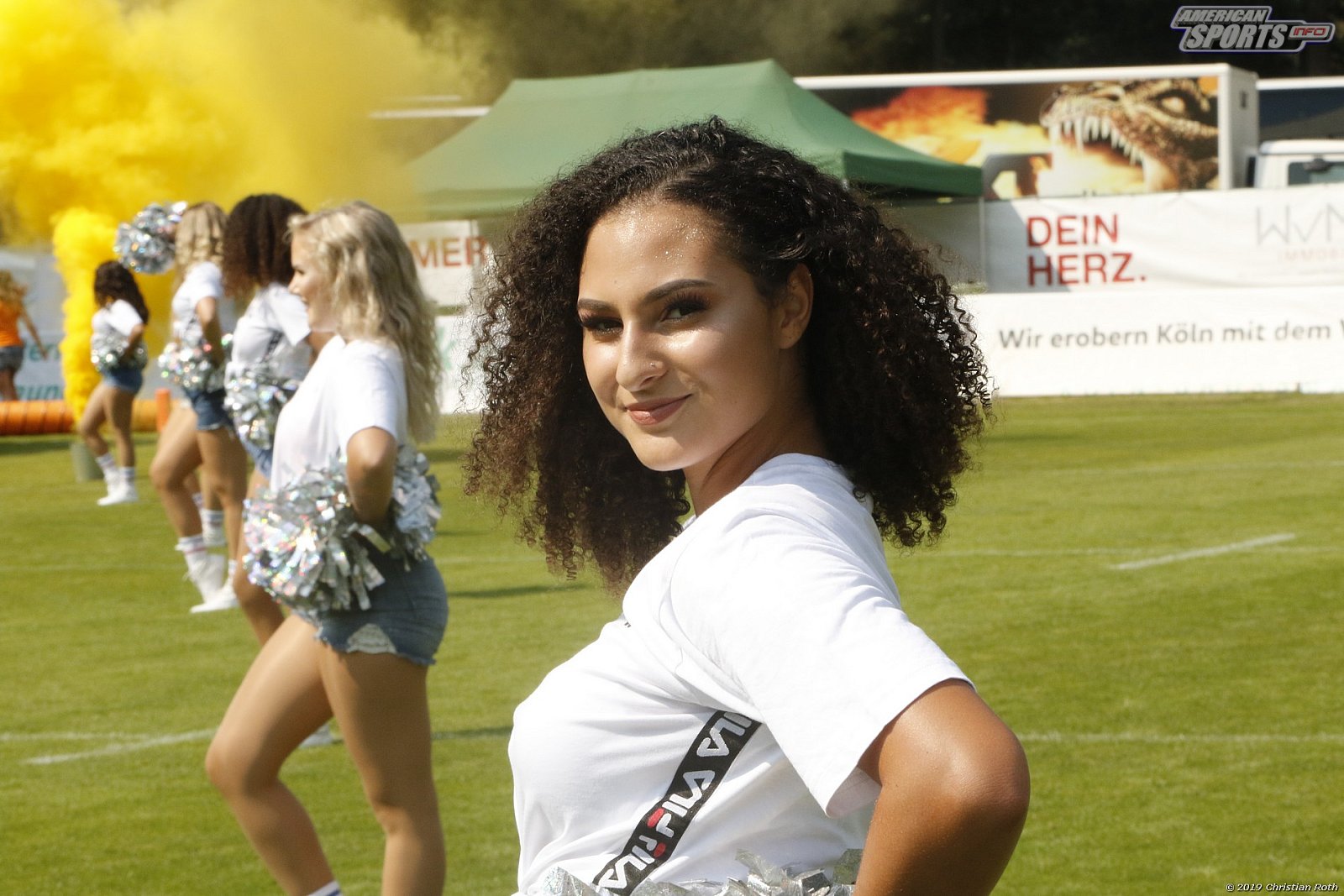Die Cologne Cheerdance Cheerleader beim Heimspiel gegen die Hildesheim Invaders am 25.08.2019