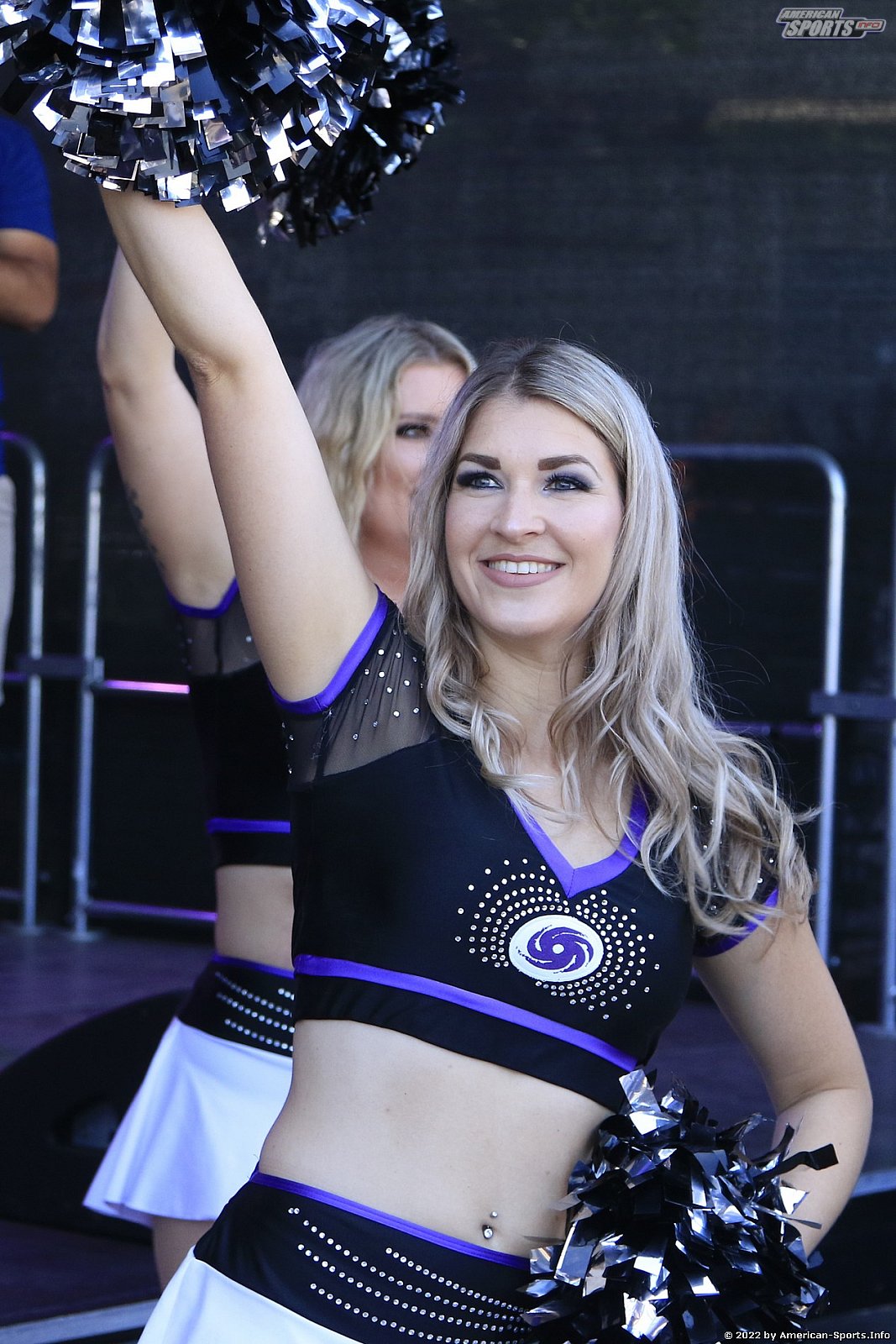 ELF: Die Frankfurt Galaxy Dancers und Loona beim Heimspiel gegen die Raiders Tirol am 28.08.2022